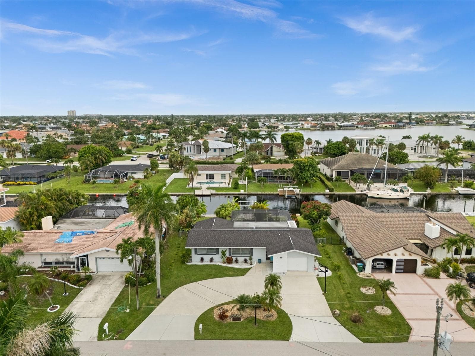 Check out the Circle Driveway! - 5122 SW 3RD AVE, CAPE CORAL