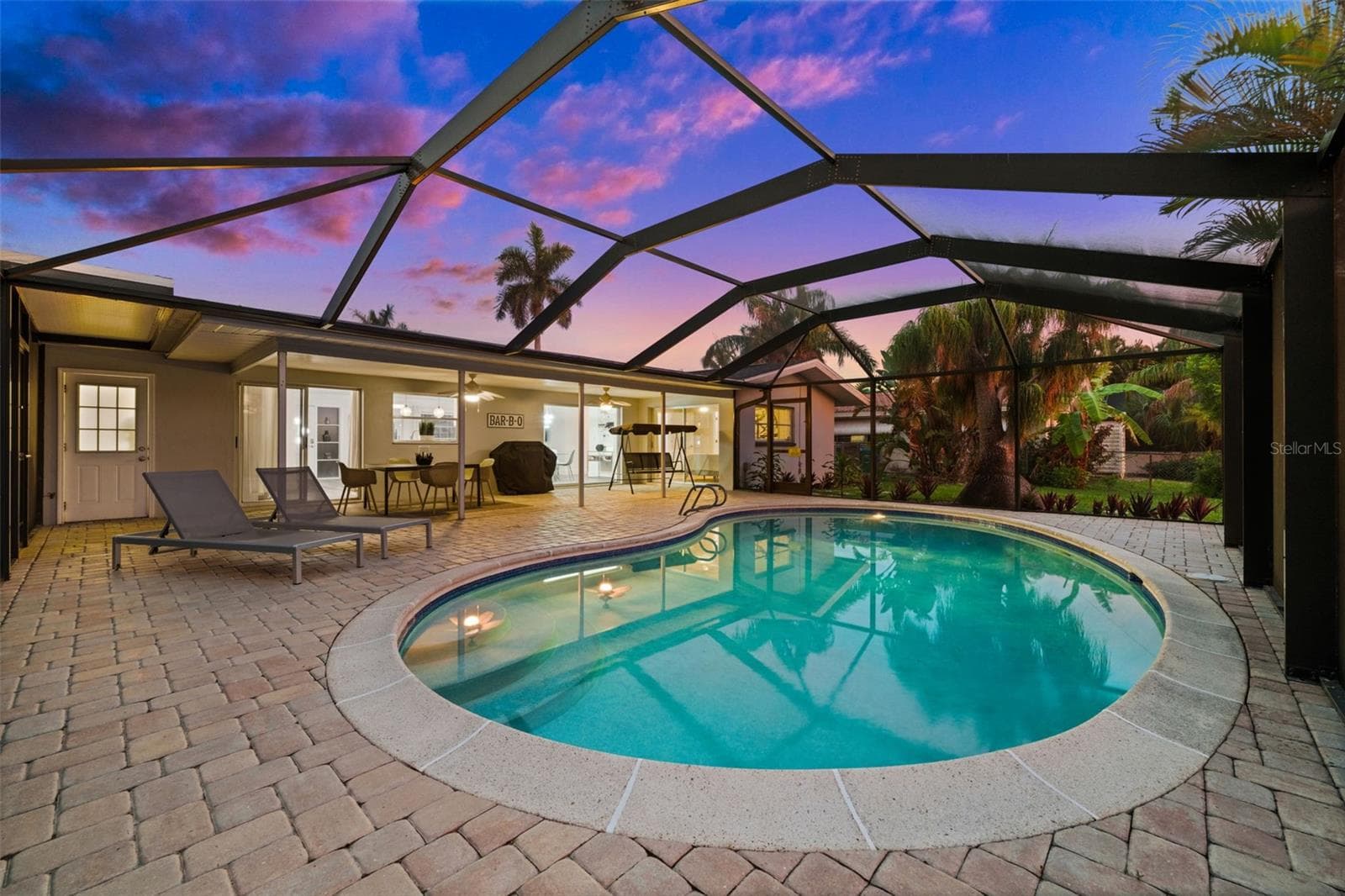 A great place for an evening gathering - 5122 SW 3RD AVE, CAPE CORAL