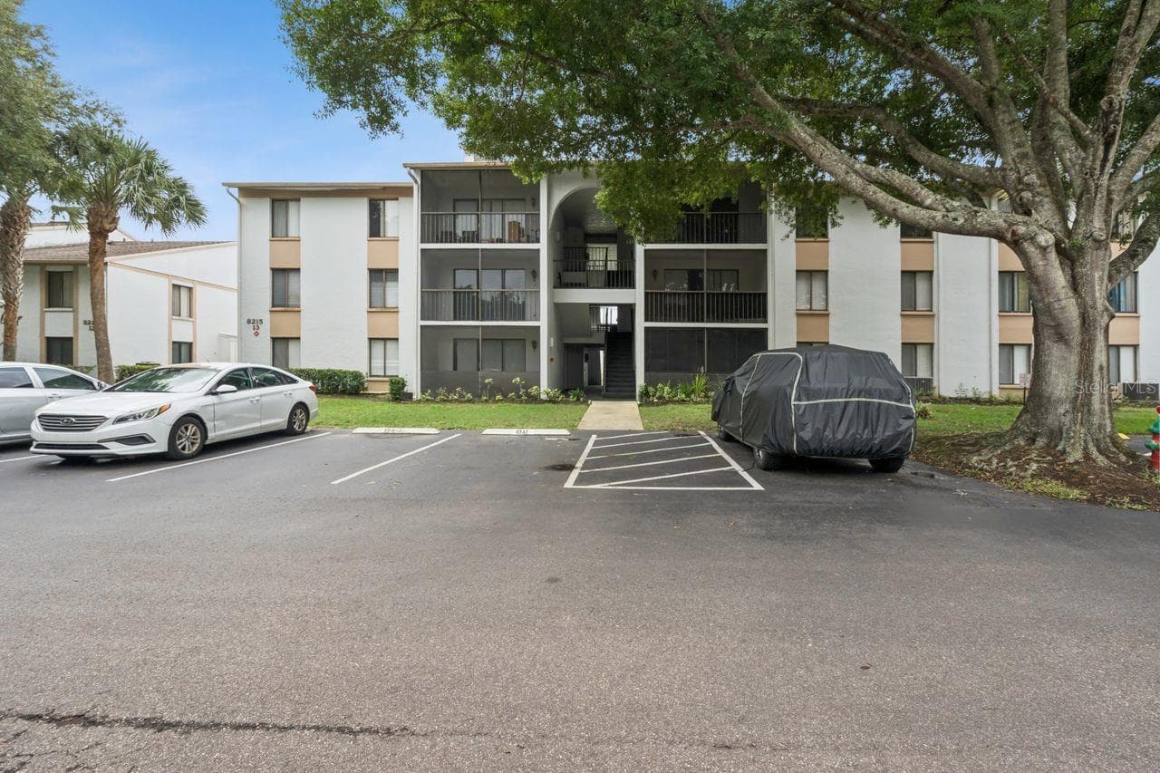 8215 SUN SPRING CIR #12