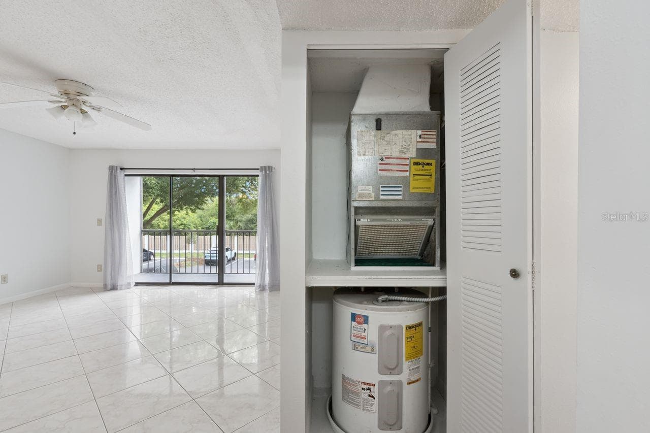 Condominium at 8215 SUN SPRING CIR #12, ORLANDO, photo 9 of 31