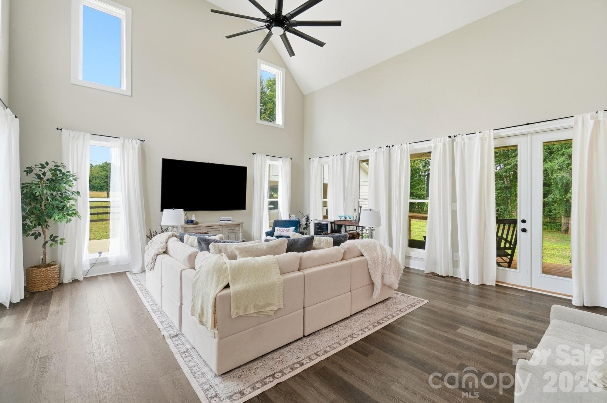Single Family Residence at Gastonia, photo 4 of 24