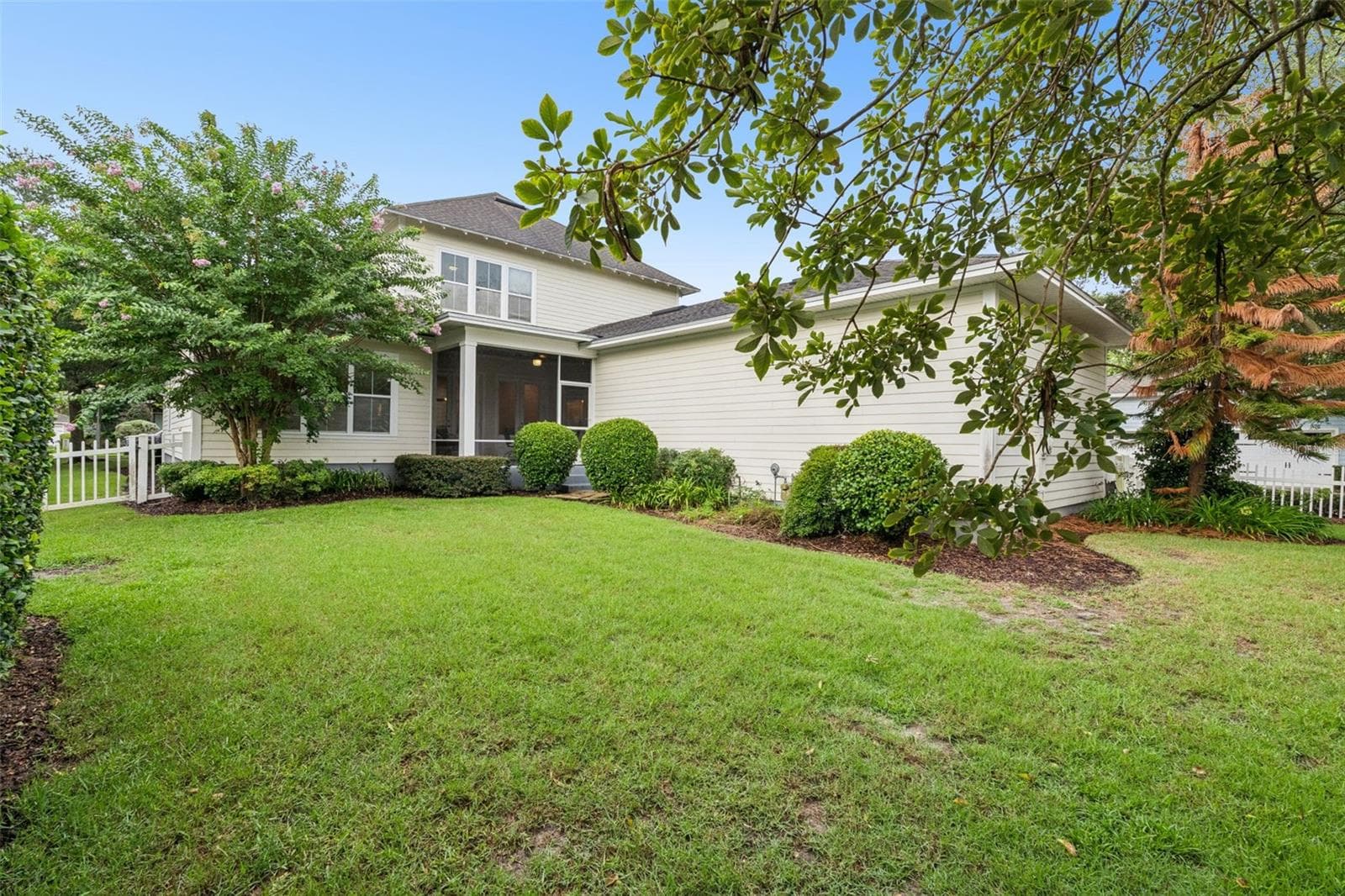 Home Highlight- Fully Fenced Backyard - 844 OAKLAND PARK BLVD, WINTER GARDEN