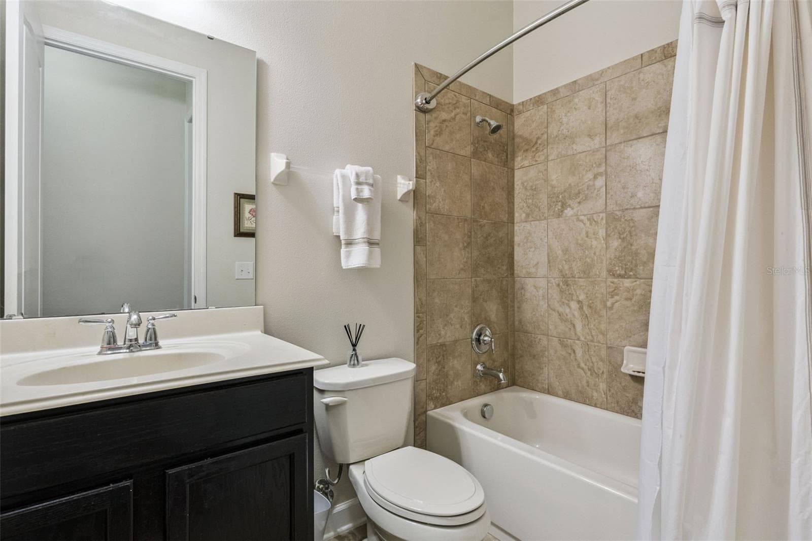 Downstairs Guest Bathroom 2 - 844 OAKLAND PARK BLVD, WINTER GARDEN