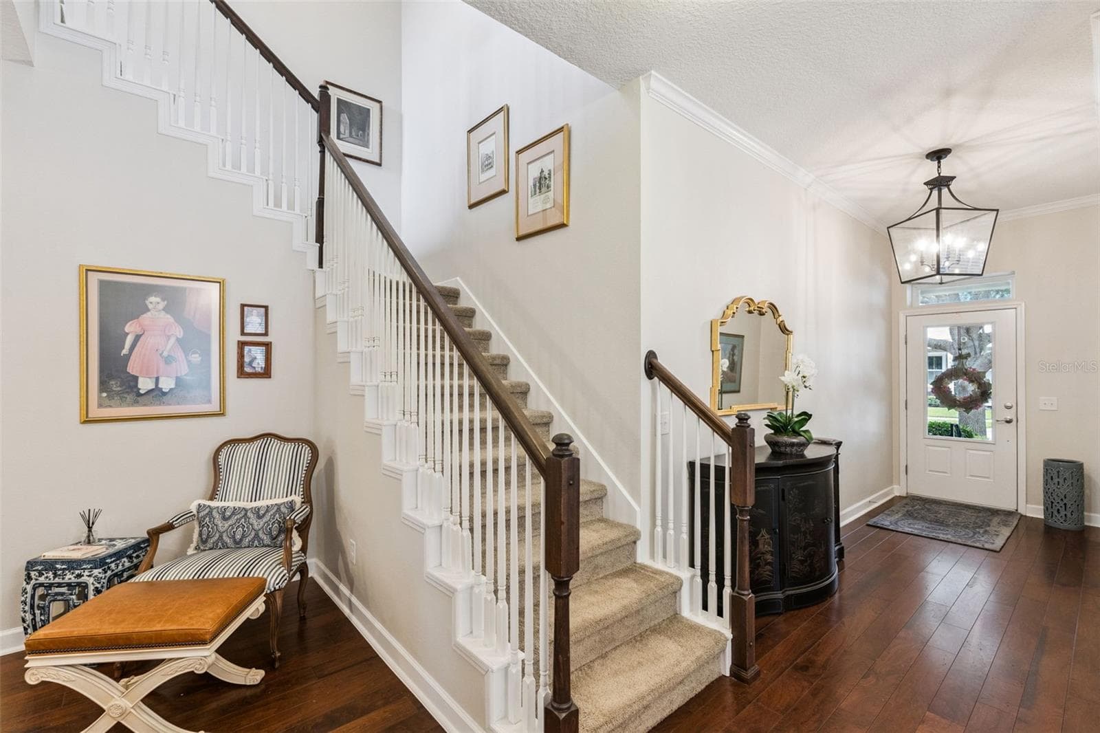 Entryway to Stairs - 844 OAKLAND PARK BLVD, WINTER GARDEN