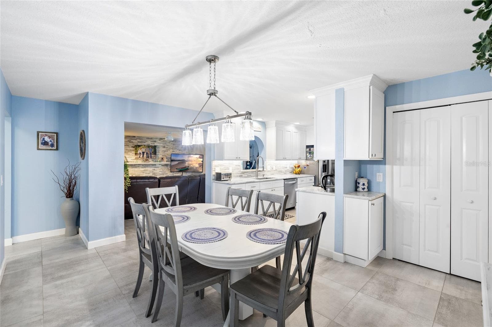 Dining Area - 1070 MCCARTY ST, DUNEDIN