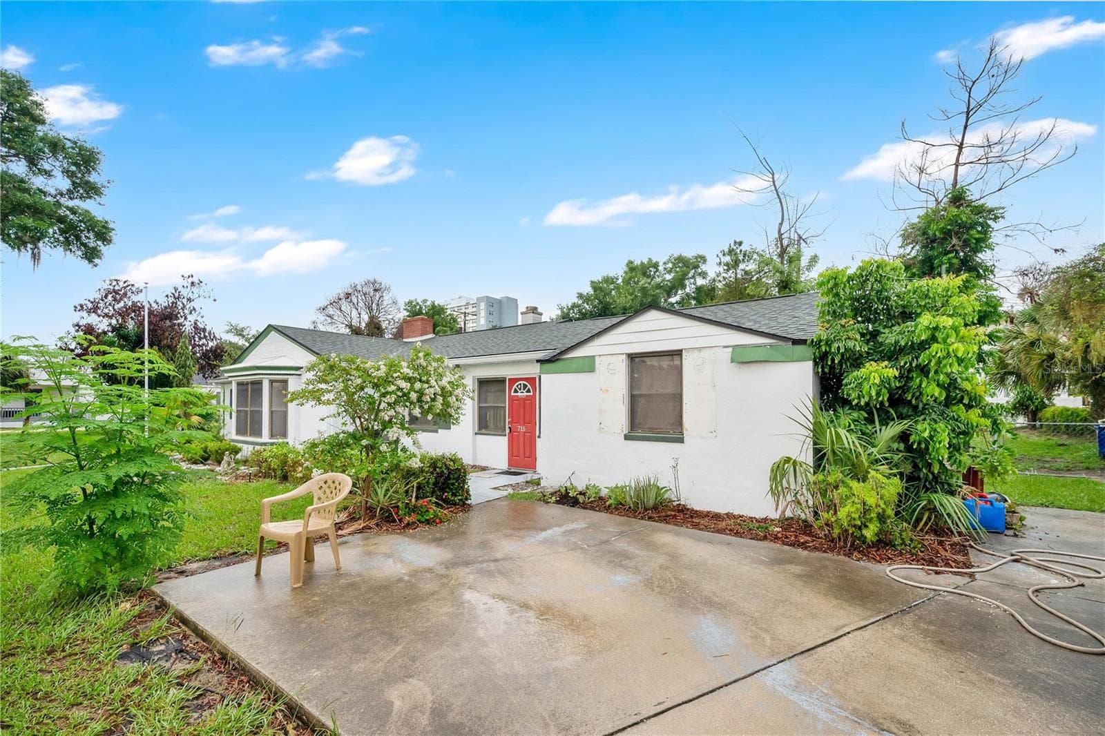 Single Family Residence at 715 AVENUE B SW, WINTER HAVEN, photo 3 of 25