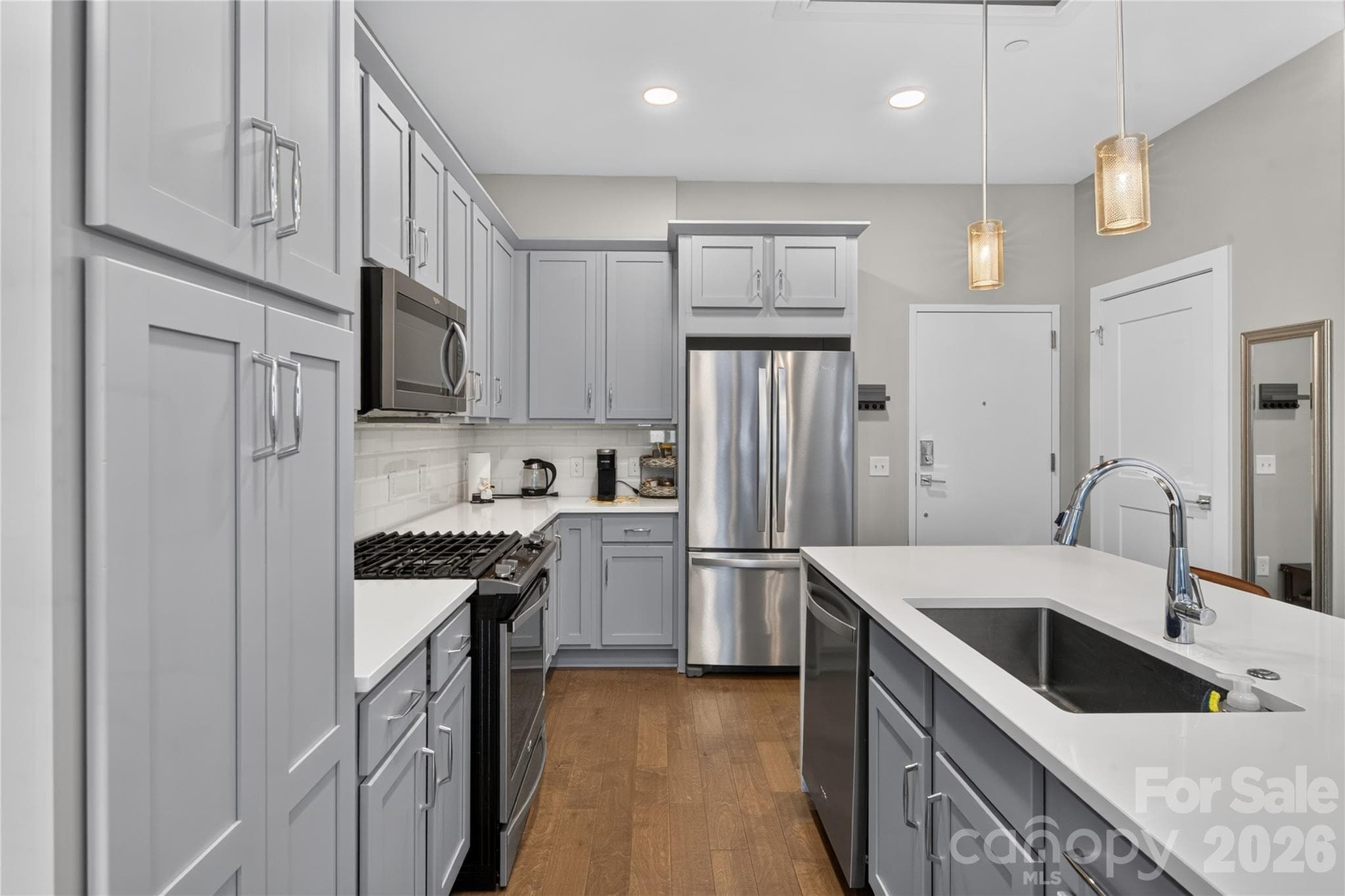 Condominium at 2401 Euclid Avenue, Charlotte, photo 11 of 34