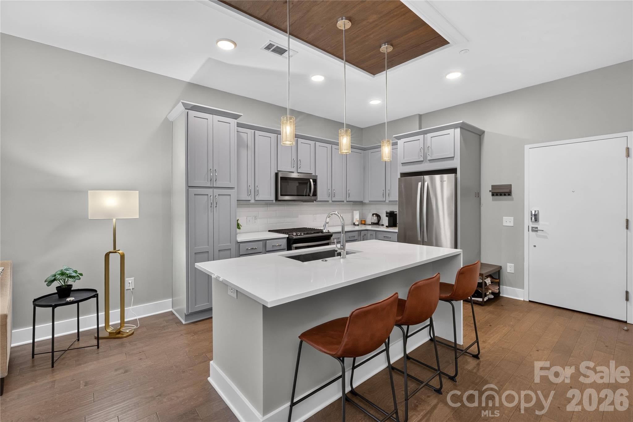 Condominium at 2401 Euclid Avenue, Charlotte, photo 8 of 34