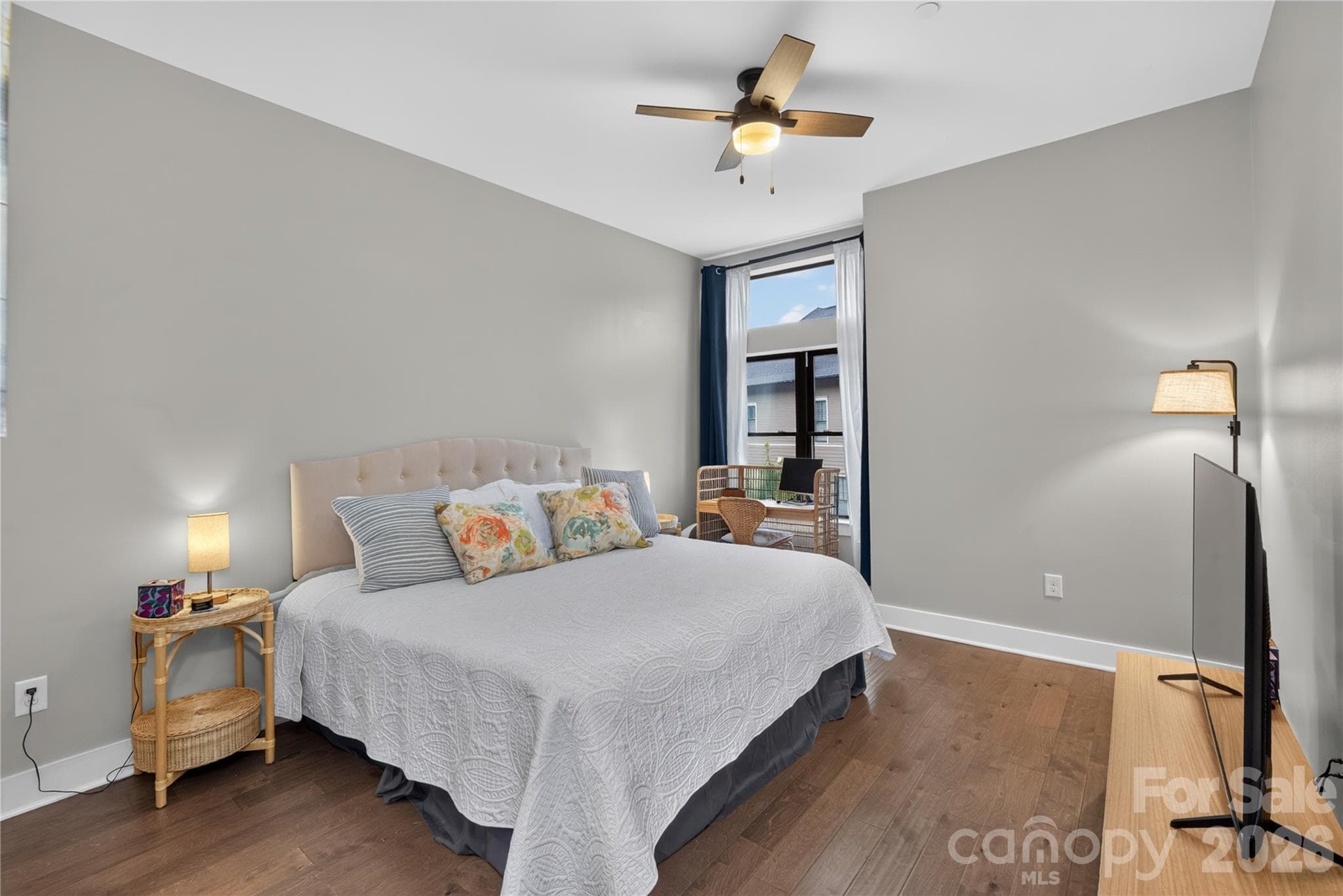 Condominium at 2401 Euclid Avenue, Charlotte, photo 14 of 34