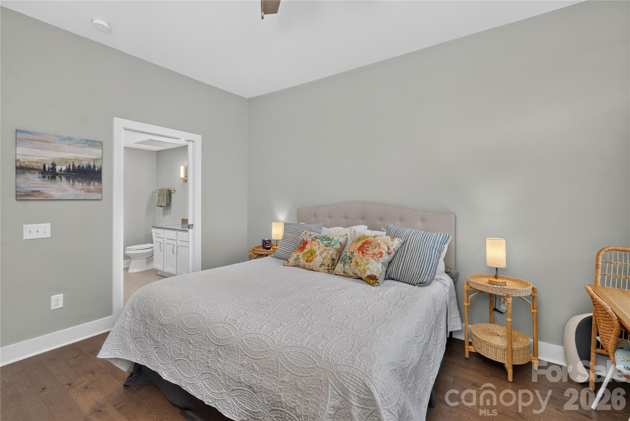 Condominium at 2401 Euclid Avenue, Charlotte, photo 15 of 34