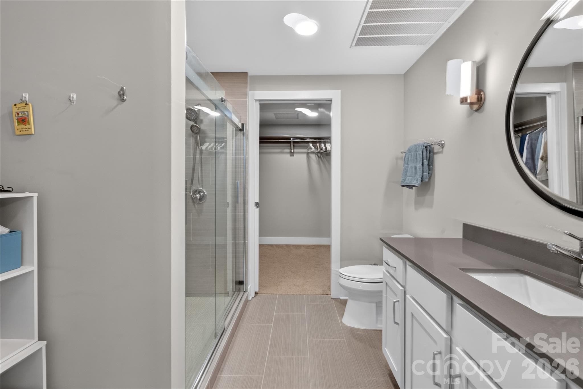 Condominium at 2401 Euclid Avenue, Charlotte, photo 17 of 34