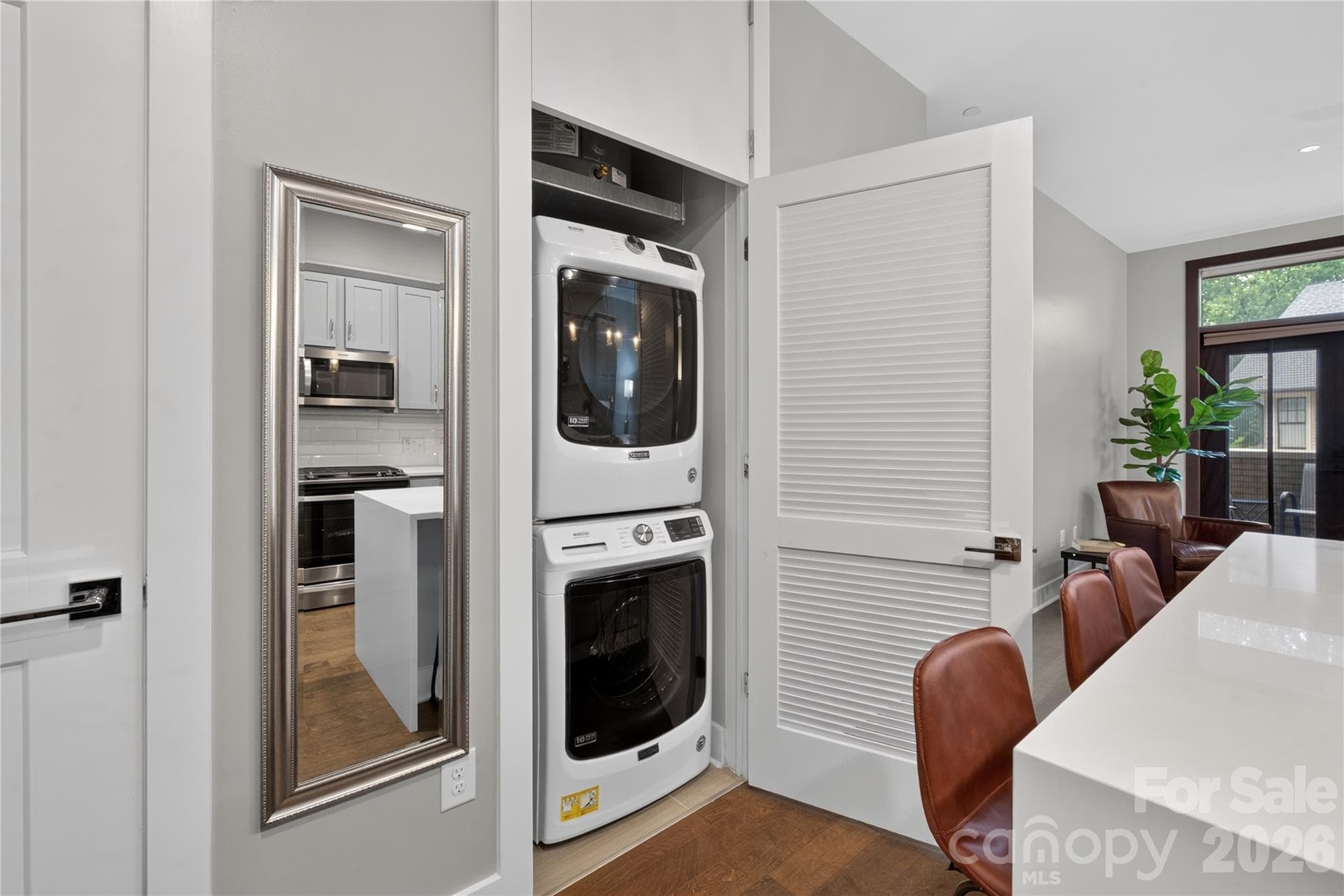 Condominium at 2401 Euclid Avenue, Charlotte, photo 22 of 34