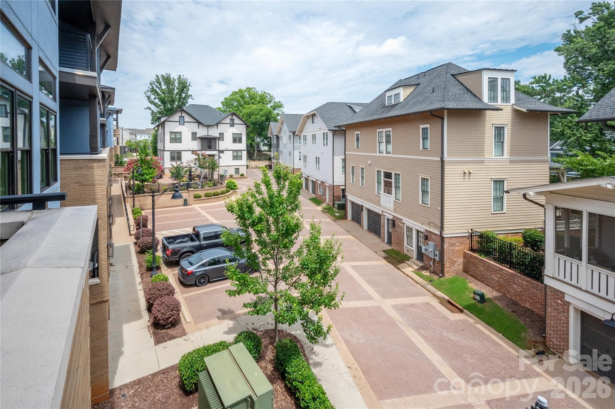Condominium at 2401 Euclid Avenue, Charlotte, photo 5 of 34