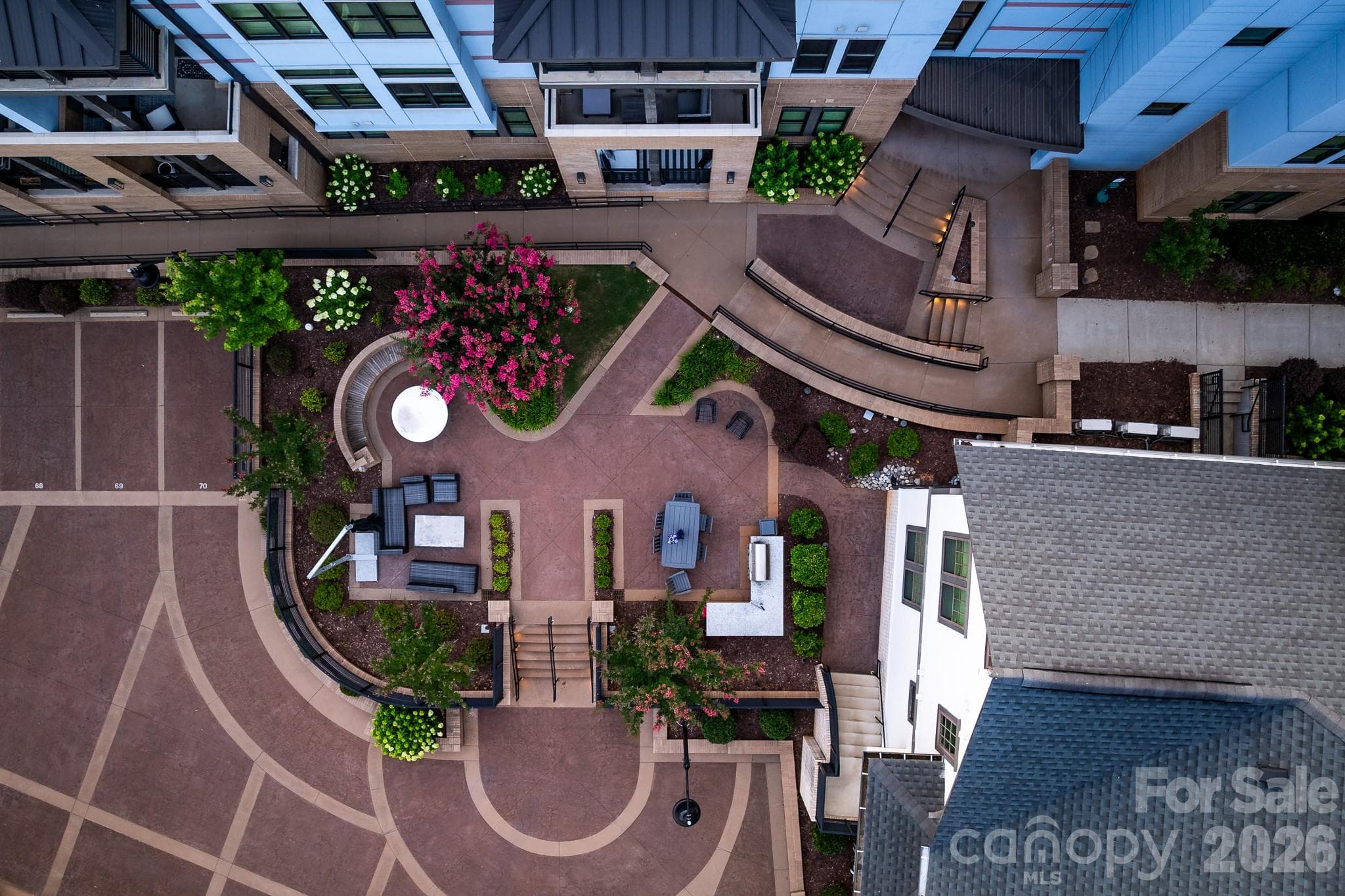Condominium at 2401 Euclid Avenue, Charlotte, photo 34 of 34