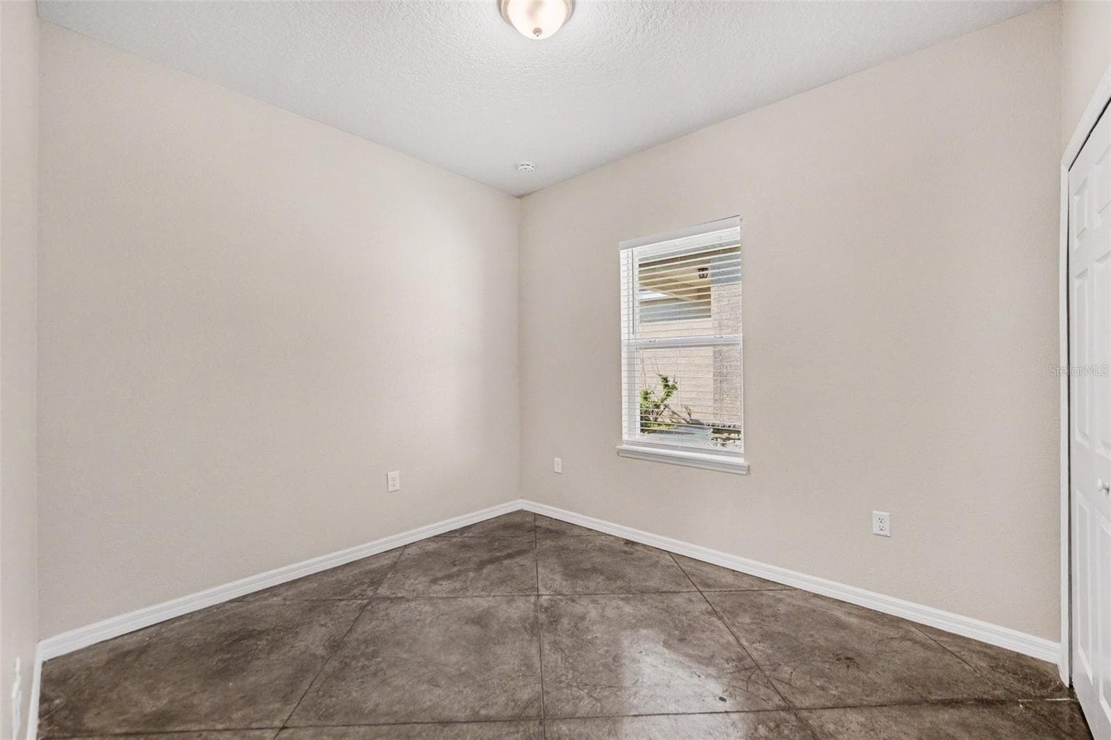 Single Family Residence at 2865 WHISPERING TRAILS DR, WINTER HAVEN, photo 10 of 19