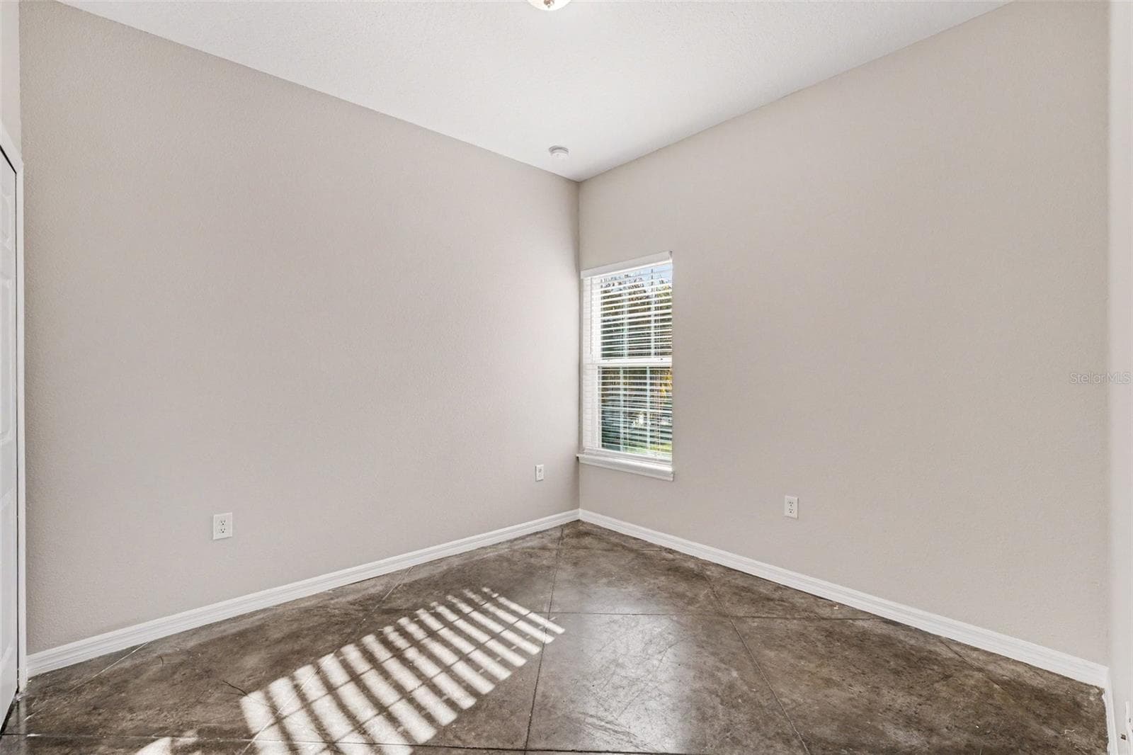 Single Family Residence at 2865 WHISPERING TRAILS DR, WINTER HAVEN, photo 12 of 19