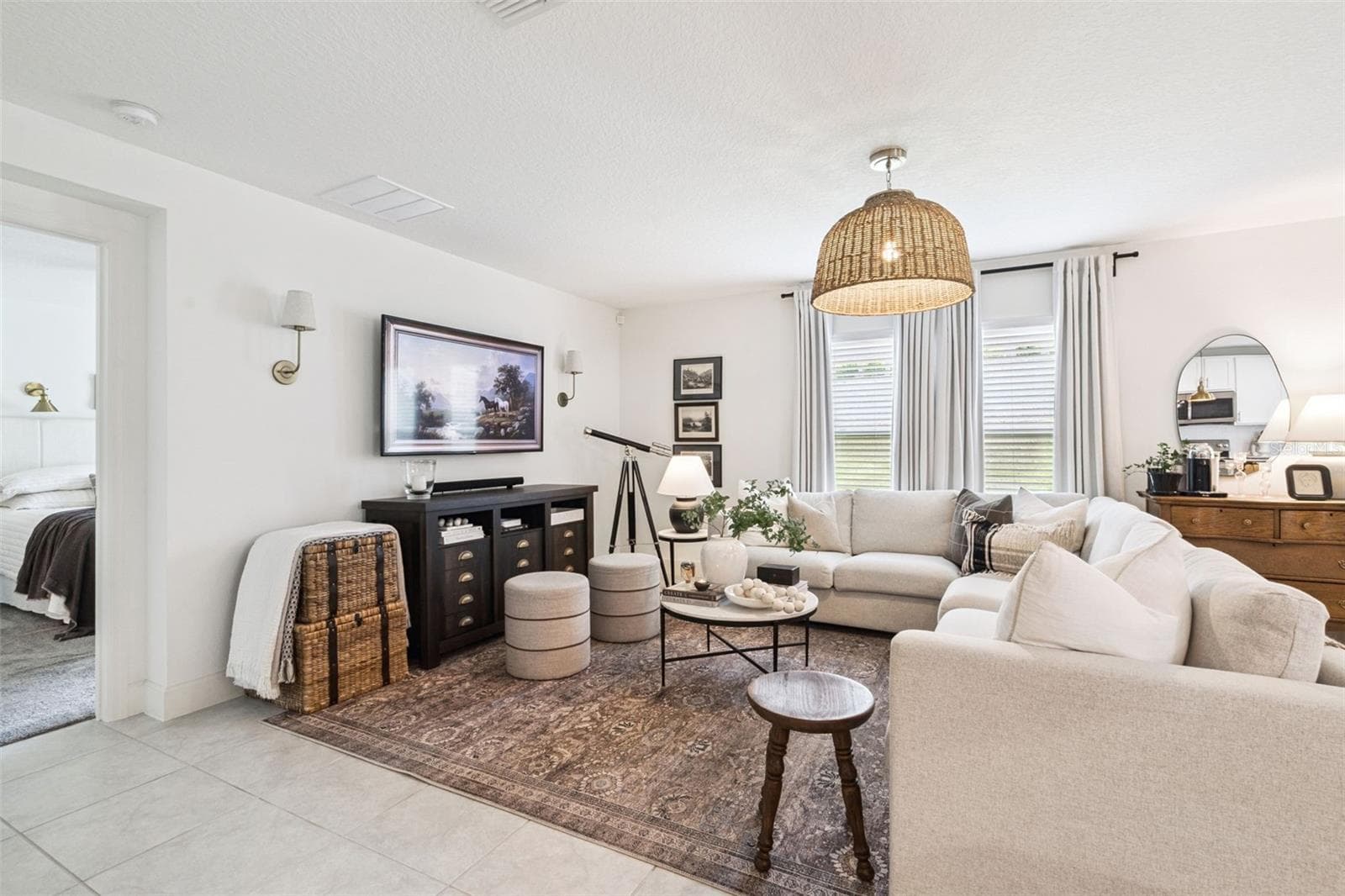Single Family Residence at 1657 WILSON PRAIRIE CIR, GROVELAND, photo 13 of 27