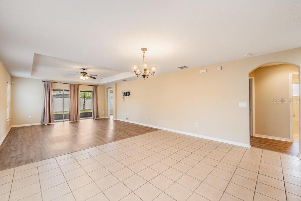 Single Family Residence at 7013 FOREST MERE DR, RIVERVIEW, photo 5 of 30