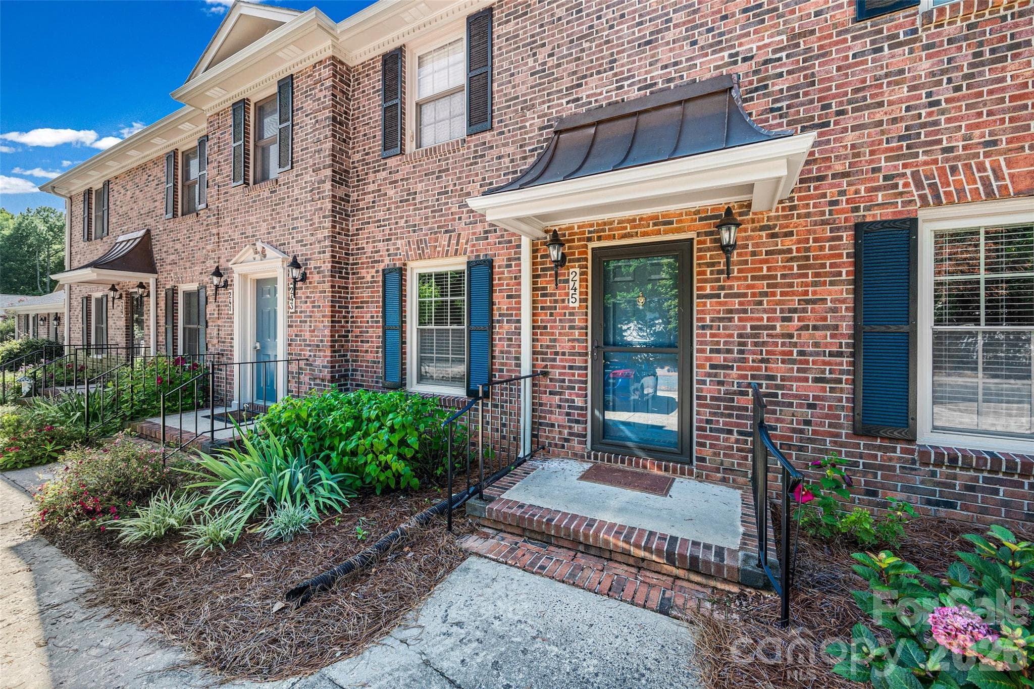Condominium at Rock Hill, photo 2 of 29