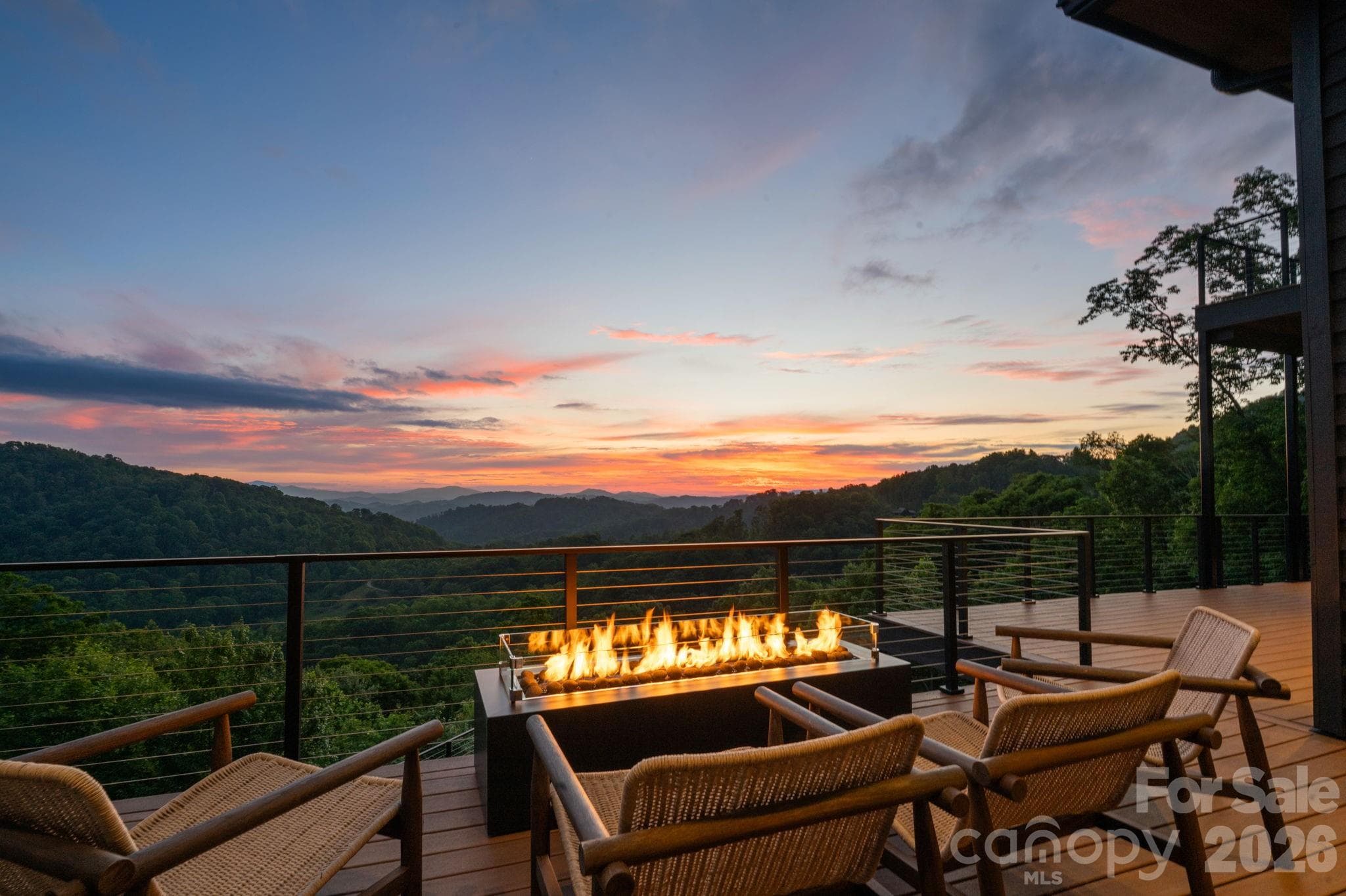 Enjoy sunset views by the fire - 270 Osprey Drive, Banner Elk