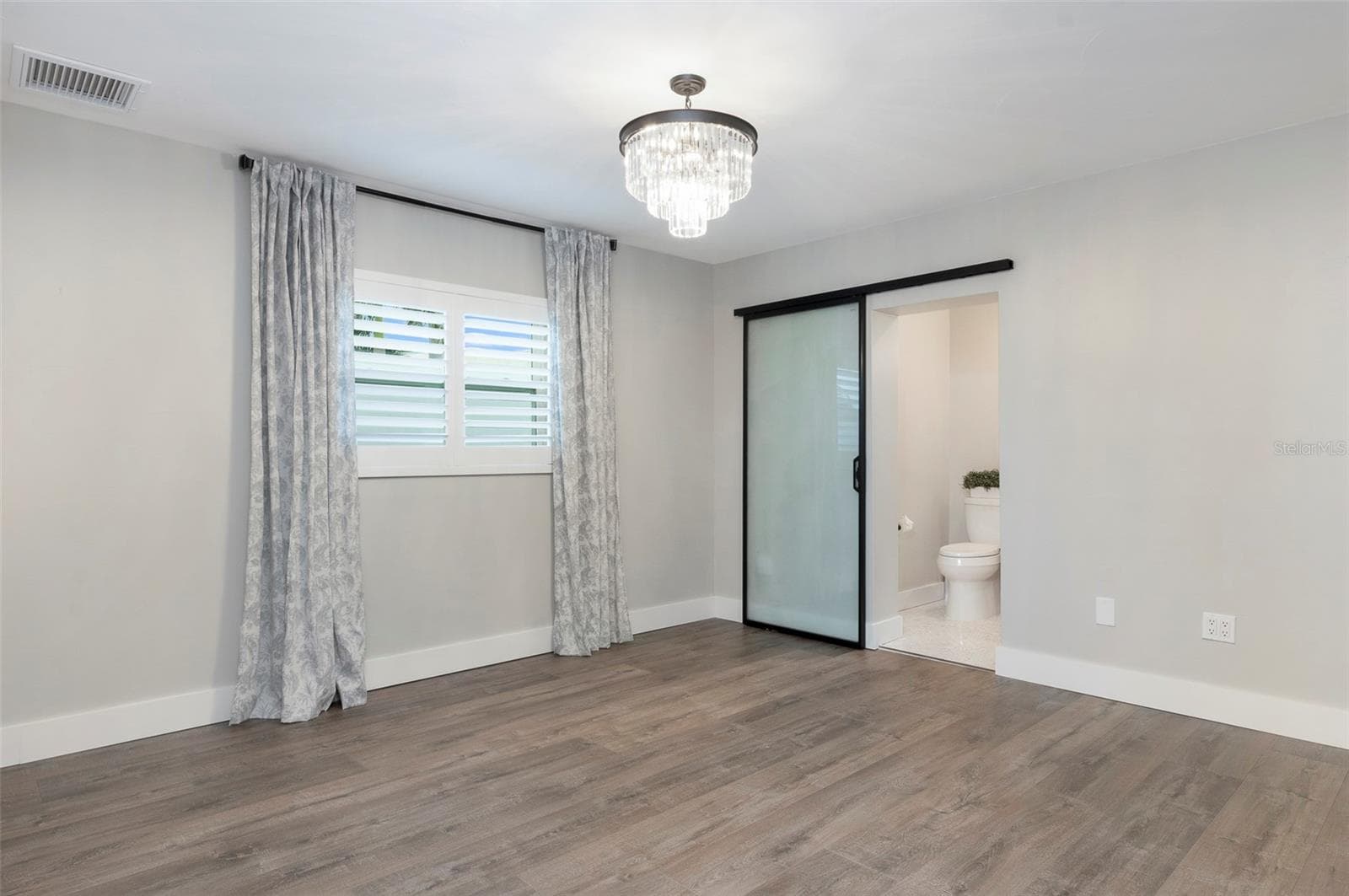 Secondary Front Bedroom - 303 N BATH CLUB BLVD N, NORTH REDINGTON BEACH