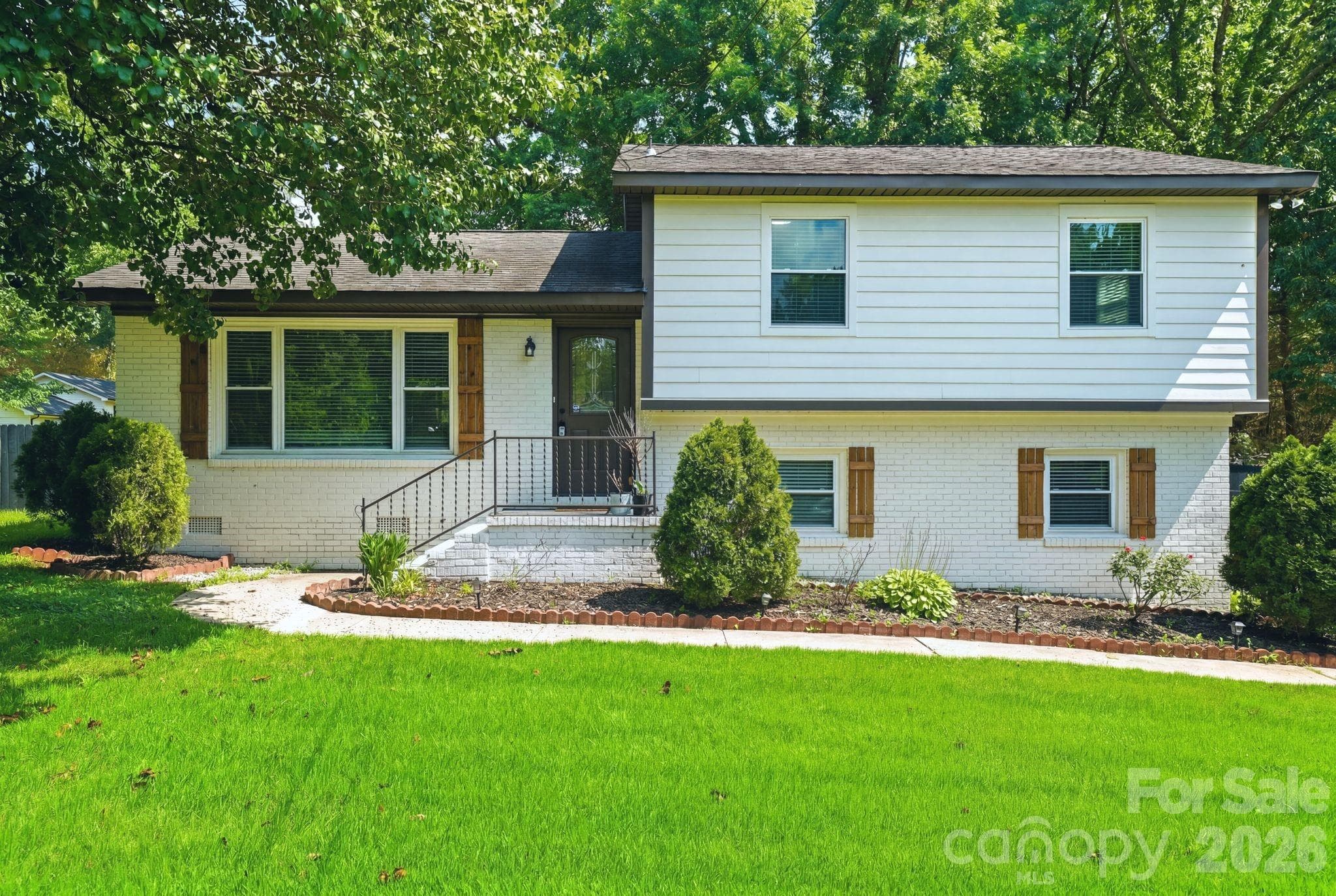 Single Family Residence at Charlotte, photo 2 of 40