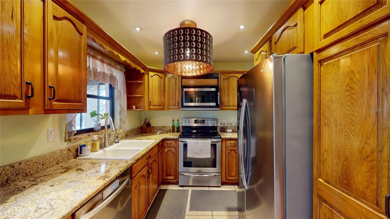 Kitchen - 6960 PINECREST LN N, PINELLAS PARK