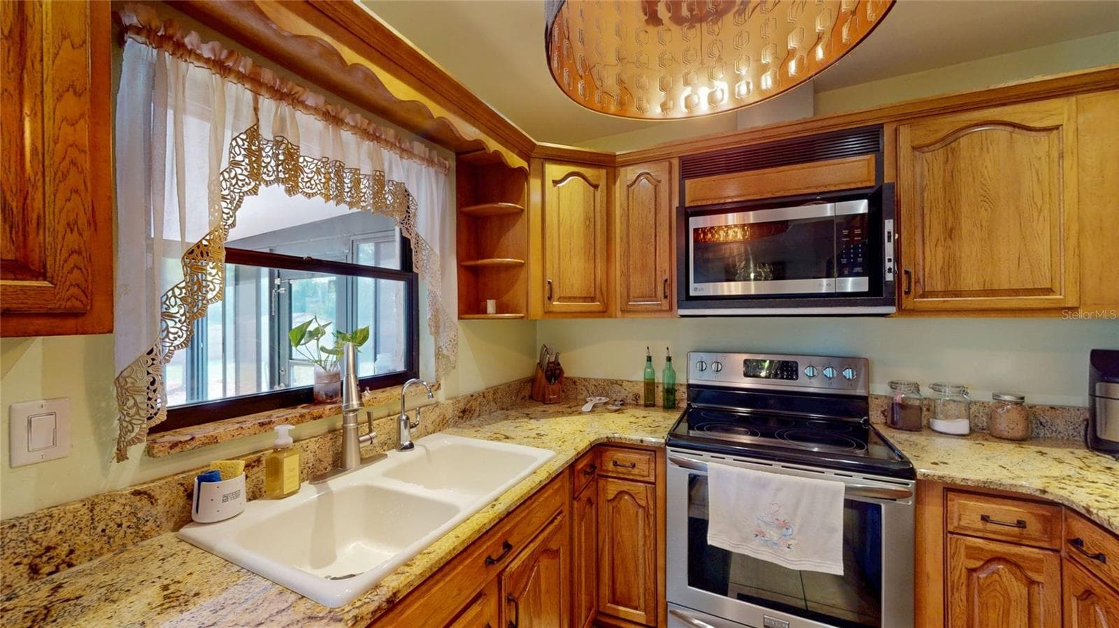 Kitchen - 6960 PINECREST LN N, PINELLAS PARK