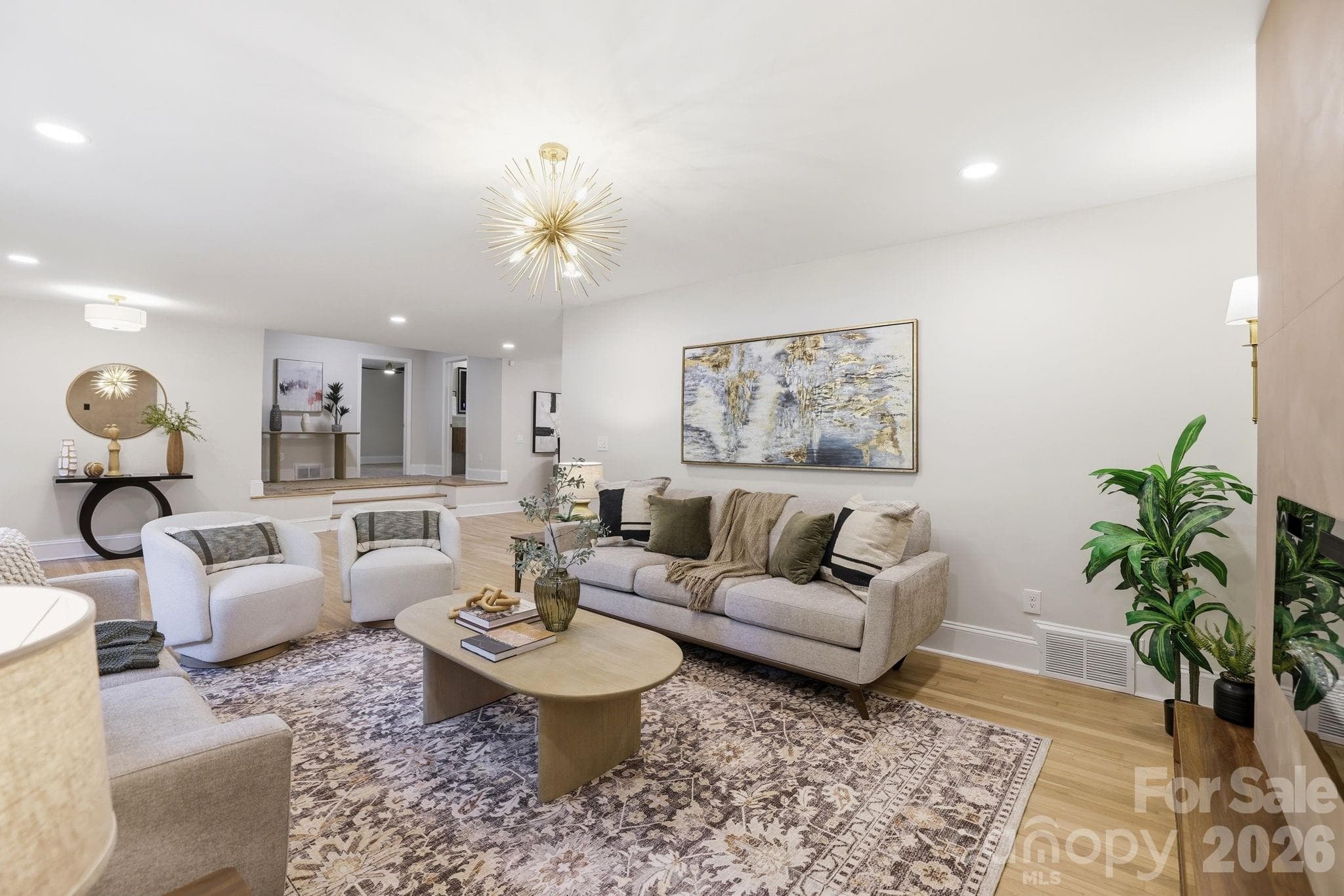 Single Family Residence at 5515 Doncaster Drive, Charlotte, photo 5 of 22