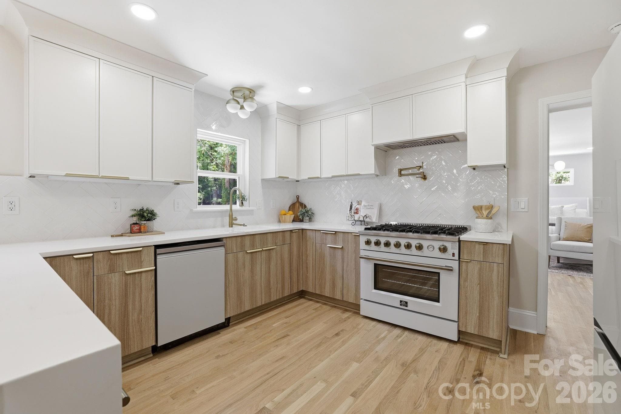 Single Family Residence at Charlotte, photo 5 of 35