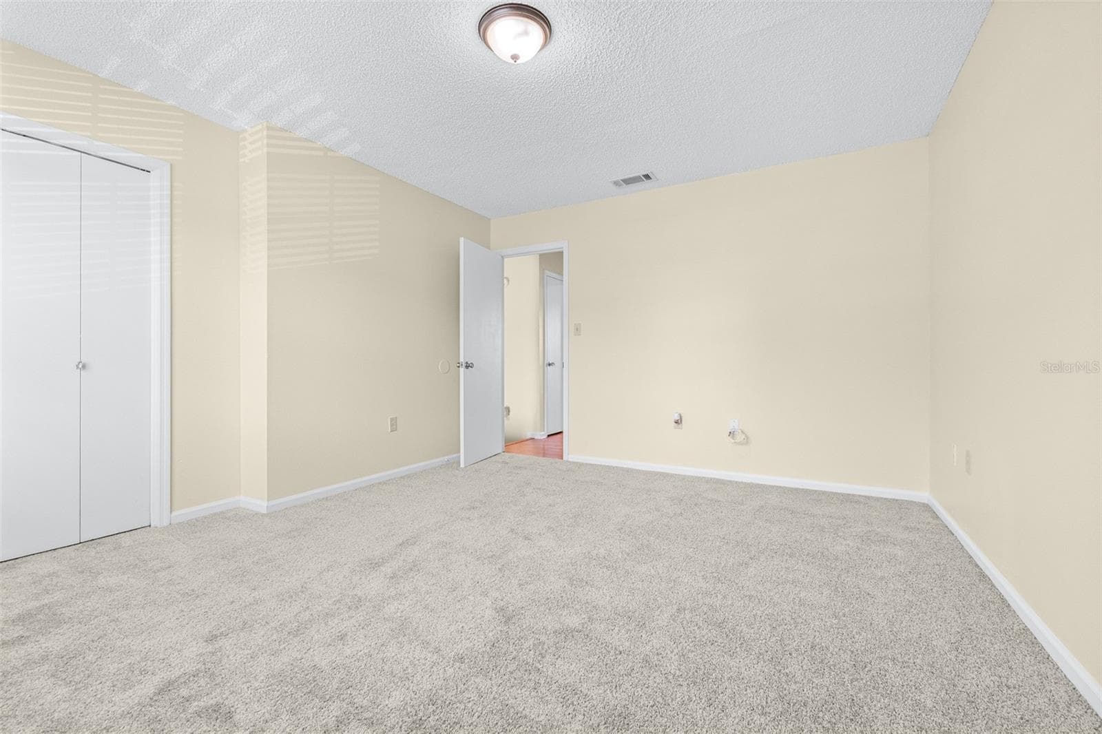 Townhouse at 2944 MORGAN COMBEE RD, LAKELAND, photo 22 of 45