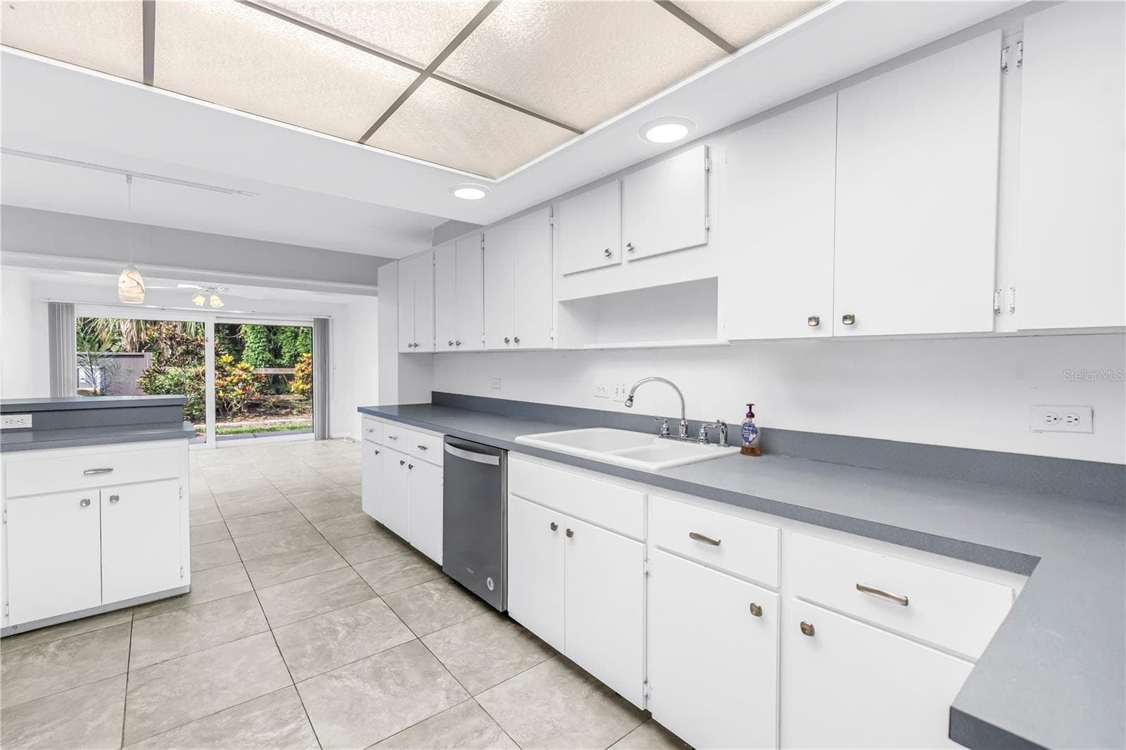 Condominium at 13300 INDIAN ROCKS RD #103, LARGO, photo 13 of 47