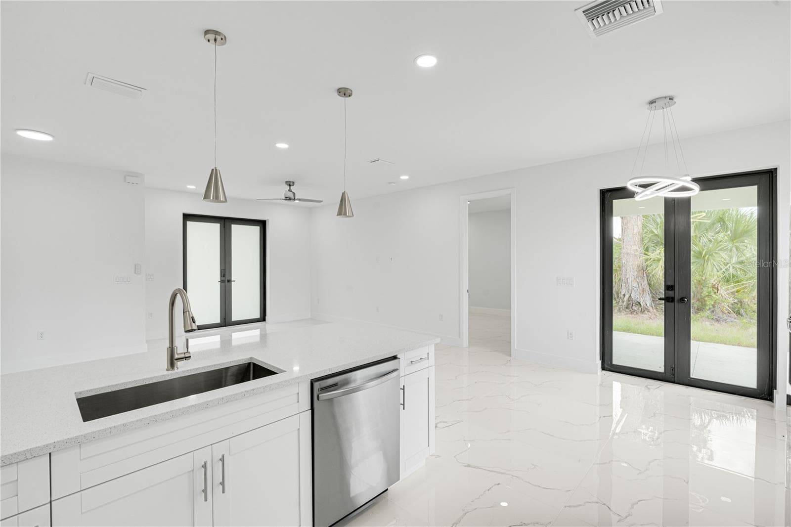 Single Family Residence at 153 AUSTRALIAN DR, ROTONDA WEST, photo 11 of 32