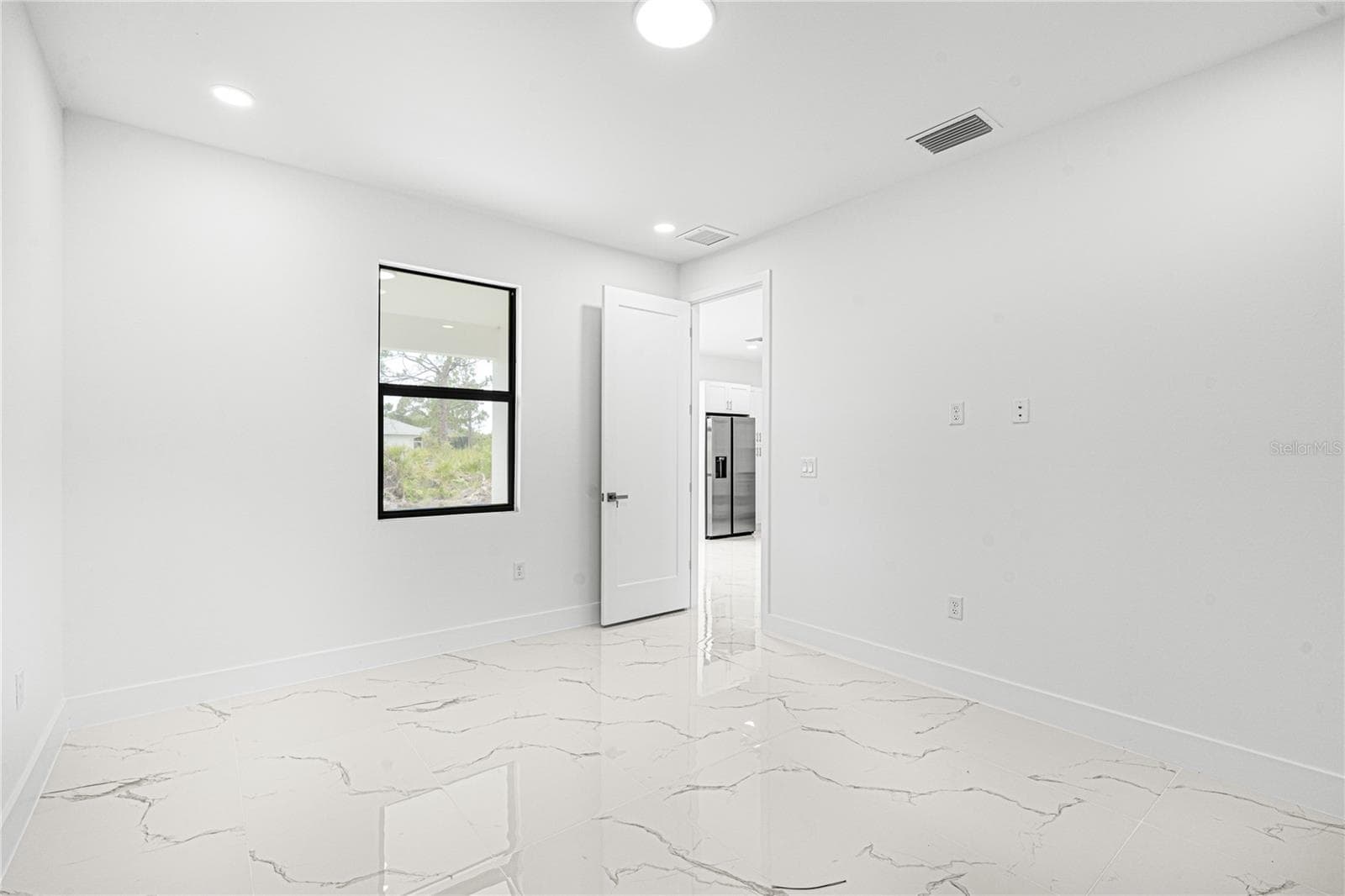 Single Family Residence at 153 AUSTRALIAN DR, ROTONDA WEST, photo 17 of 32