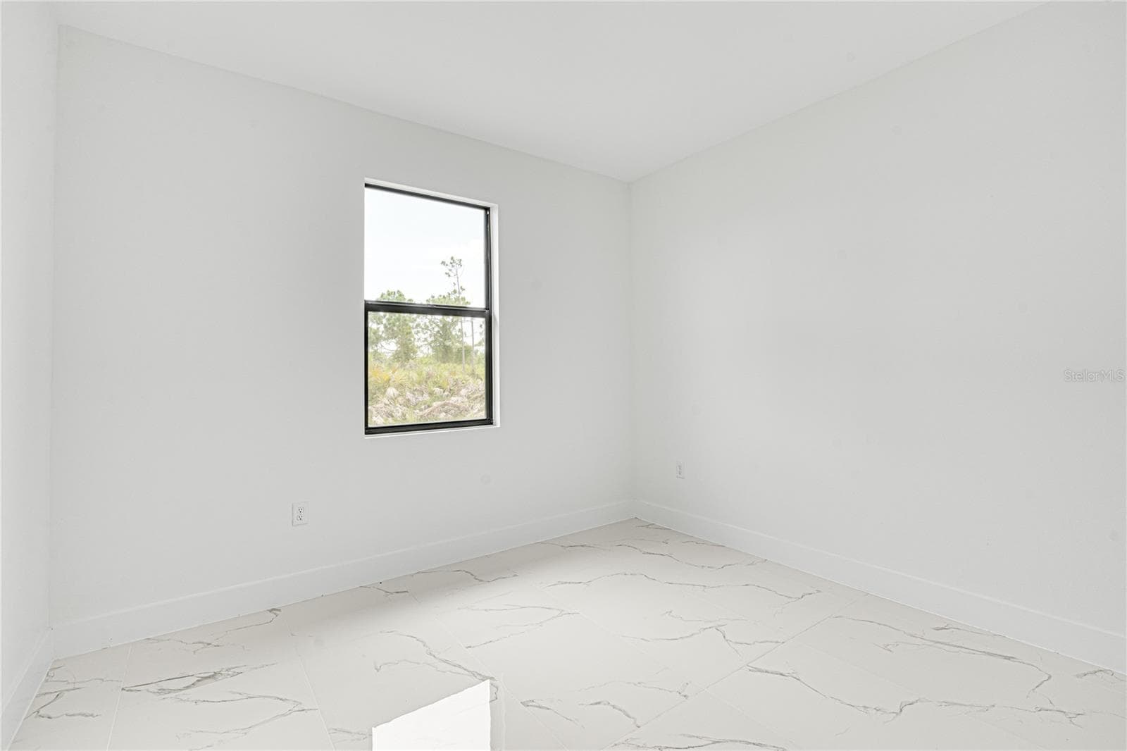 Single Family Residence at 153 AUSTRALIAN DR, ROTONDA WEST, photo 21 of 32