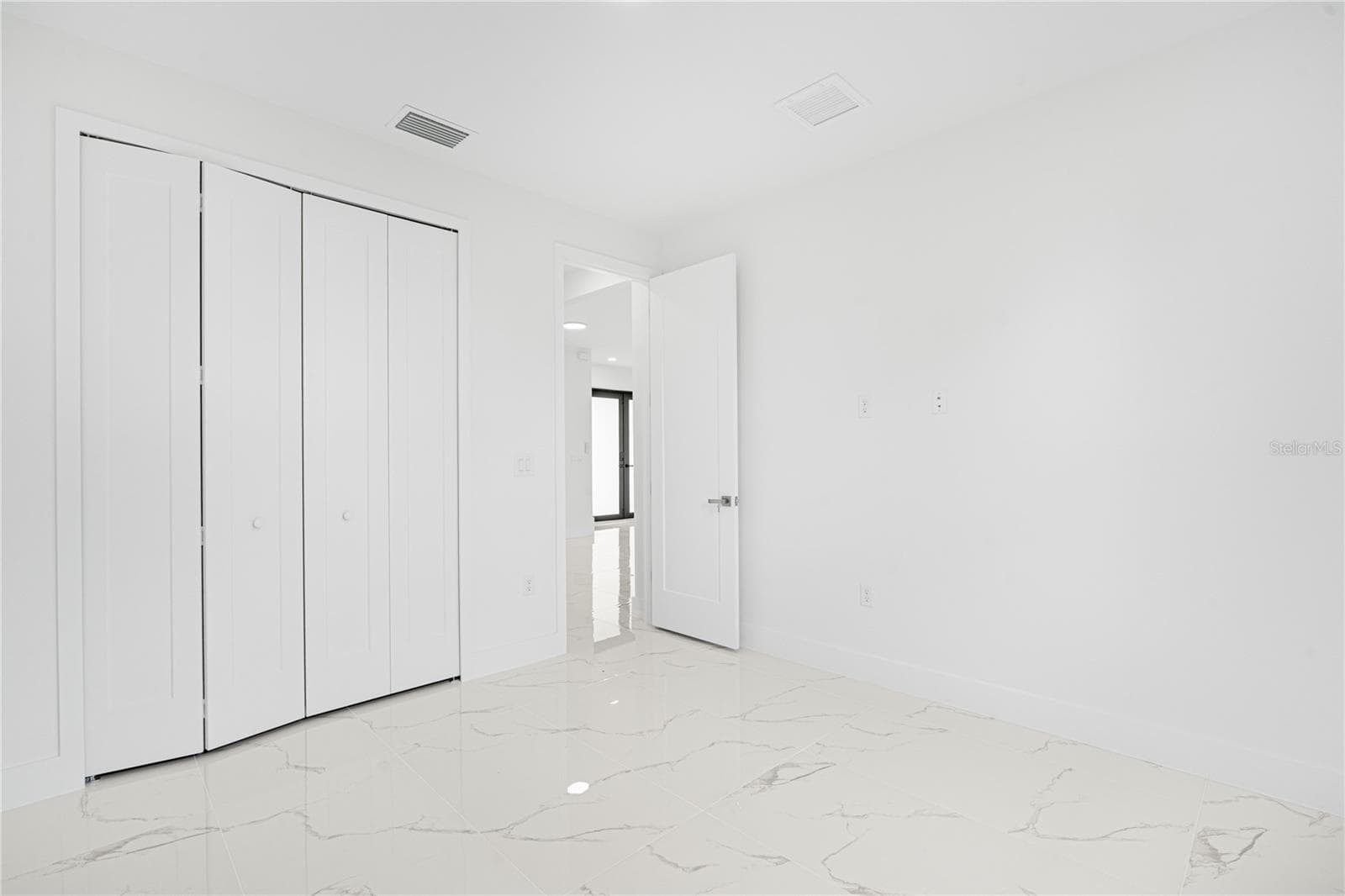Single Family Residence at 153 AUSTRALIAN DR, ROTONDA WEST, photo 26 of 32