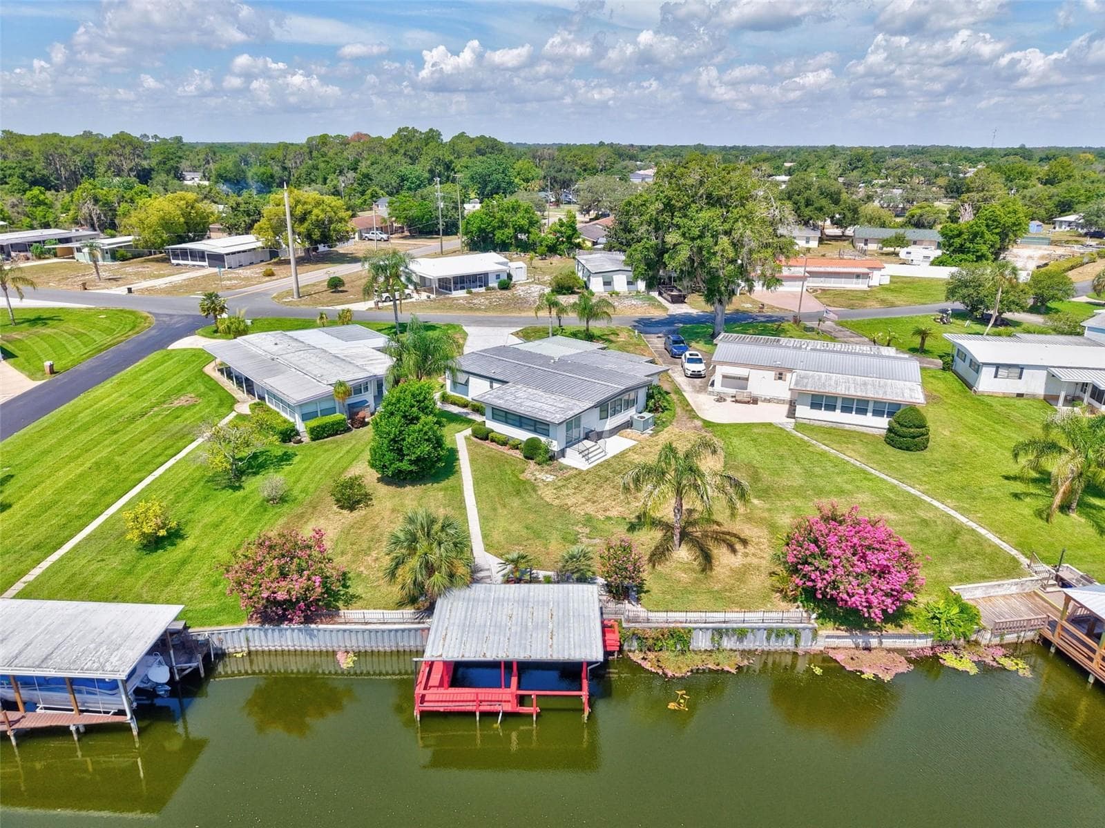 Canal front home on the Harris Chain of Lakes! - 34312 CARL RD, LEESBURG