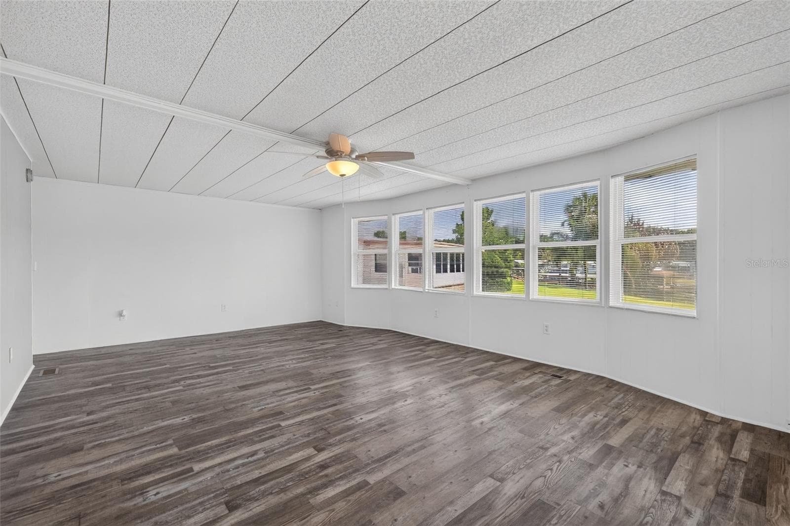 LVP flooring 2019 - 34312 CARL RD, LEESBURG