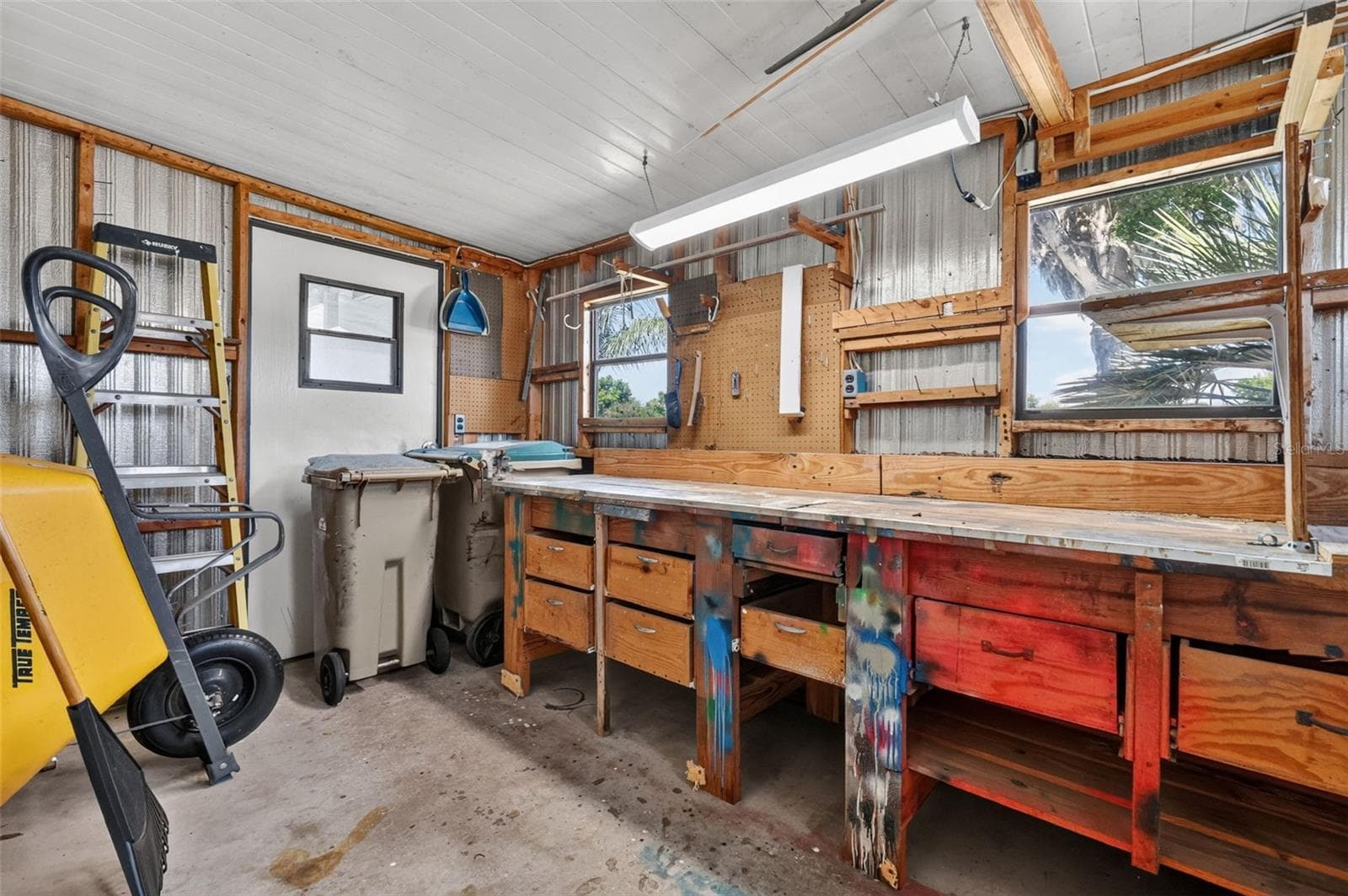 3 sheds, DIYers dream! - 34312 CARL RD, LEESBURG