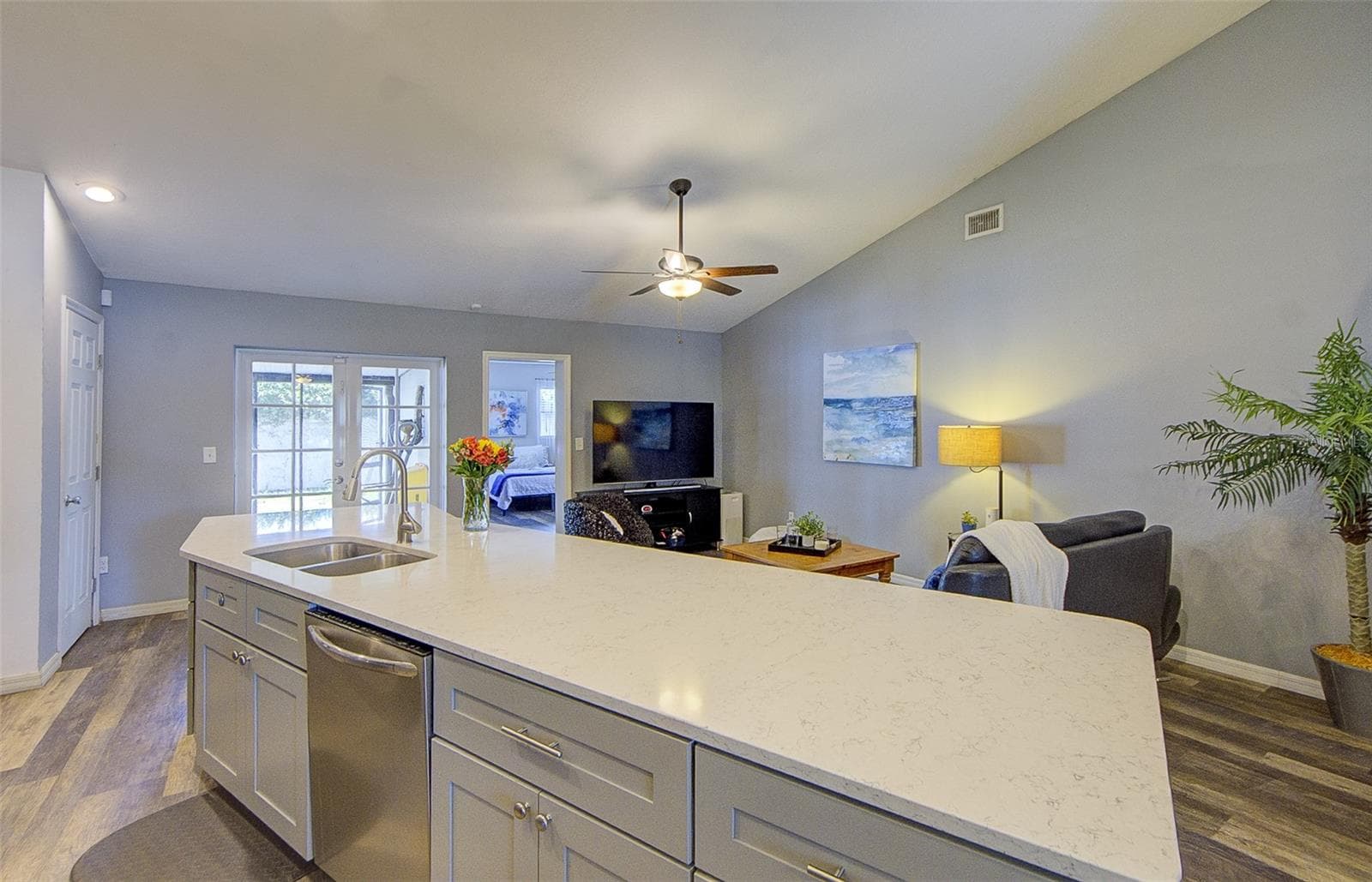 Kitchen - 13222 PINE CREEK CIR, RIVERVIEW