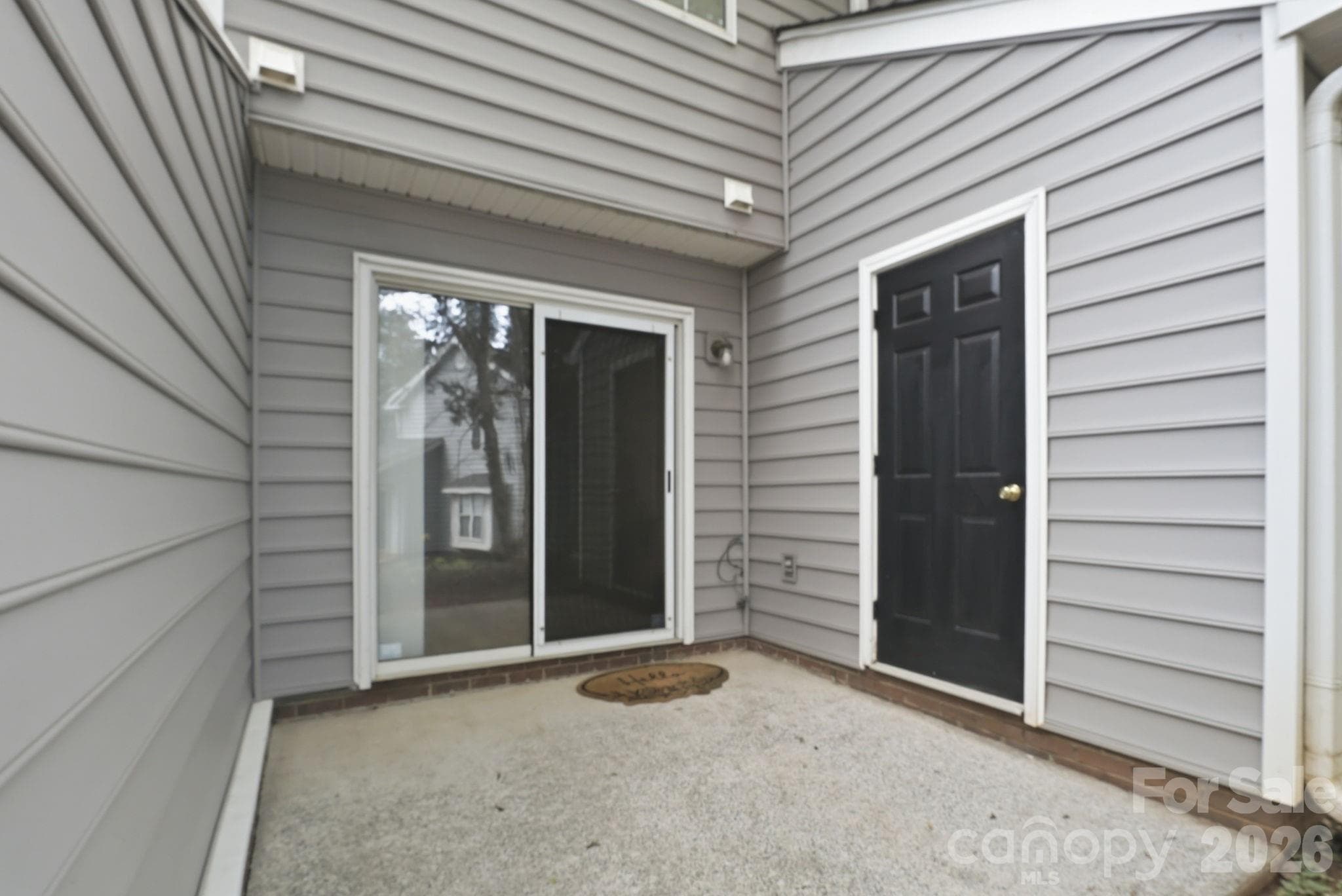 Patio w Storage - 2954 Iron Gate Lane, Charlotte