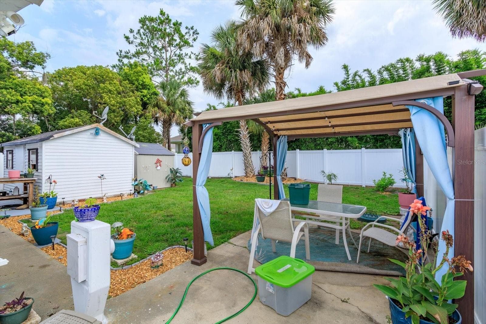Manufactured Home at 106 LEISURE WORLD DR N, DEBARY, photo 21 of 43