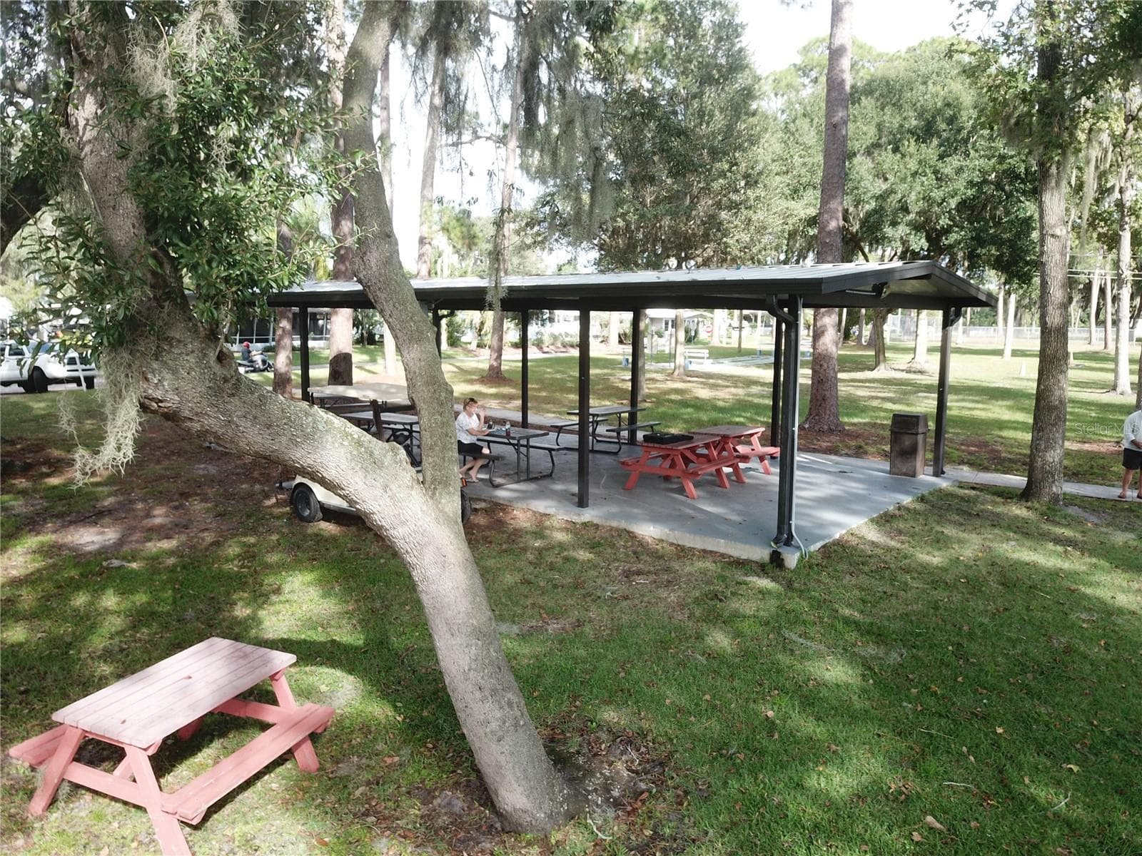 Manufactured Home at 106 LEISURE WORLD DR N, DEBARY, photo 36 of 43