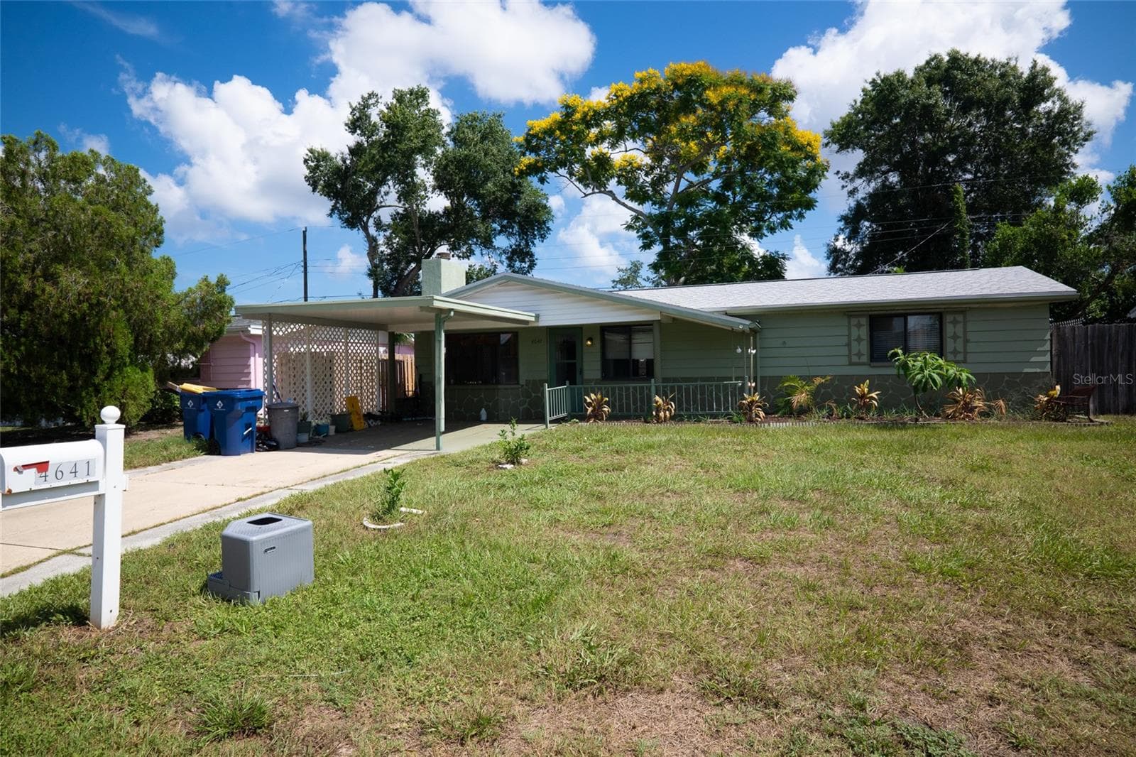 Single Family Residence at 4641 AEGEAN AVE, HOLIDAY, photo 2 of 27