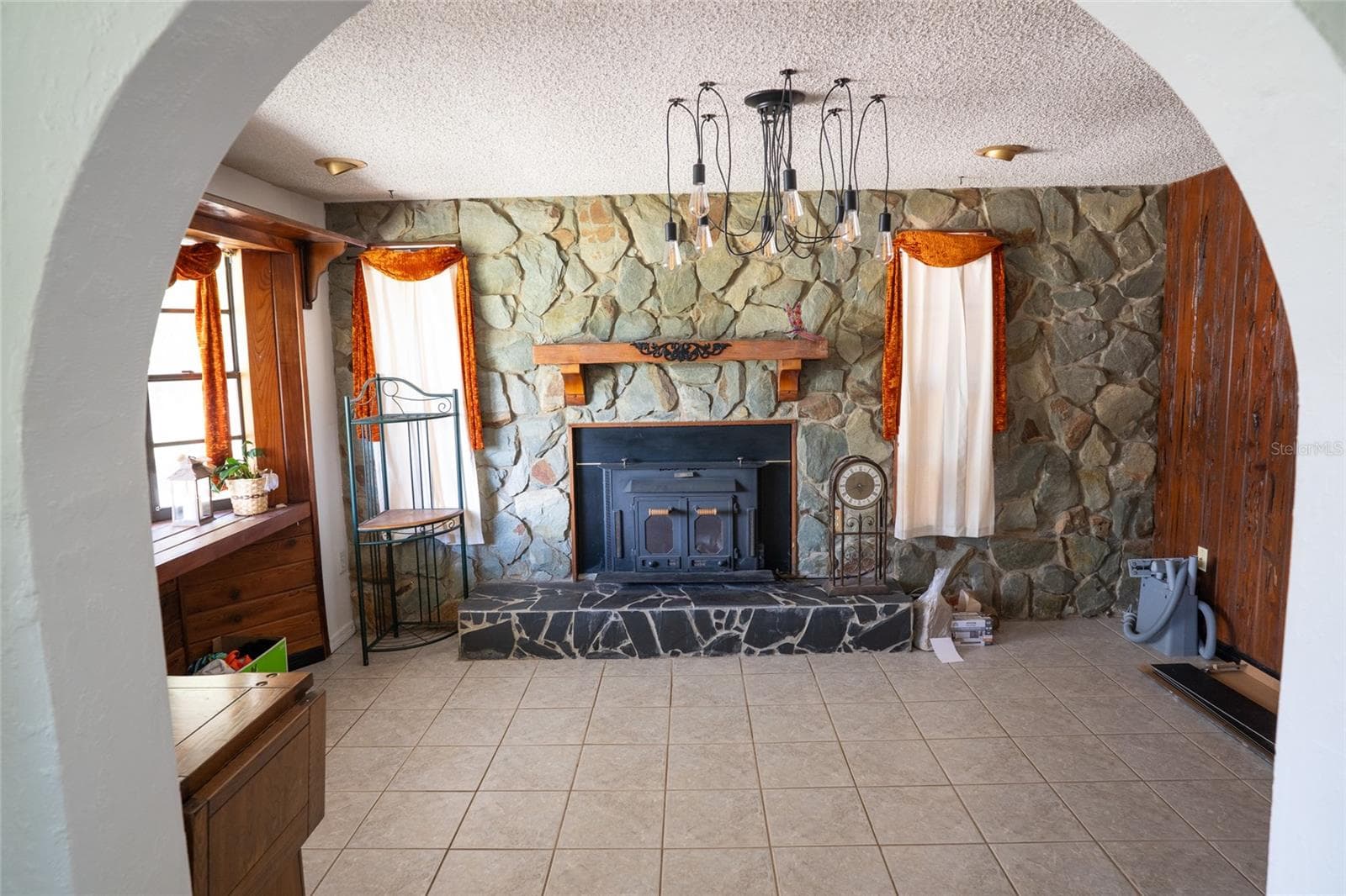 Single Family Residence at 4641 AEGEAN AVE, HOLIDAY, photo 7 of 27