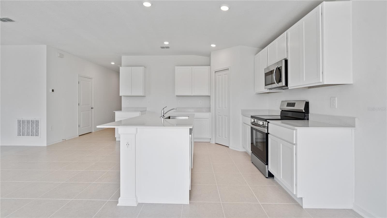 Single Family Residence at 1956 PINE MEADOWS GOLFCOURSE RD, EUSTIS, photo 8 of 22