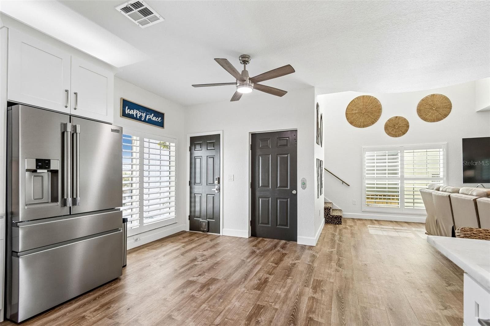 Frigidaire professional appliances - 111 91ST AVE, TREASURE ISLAND