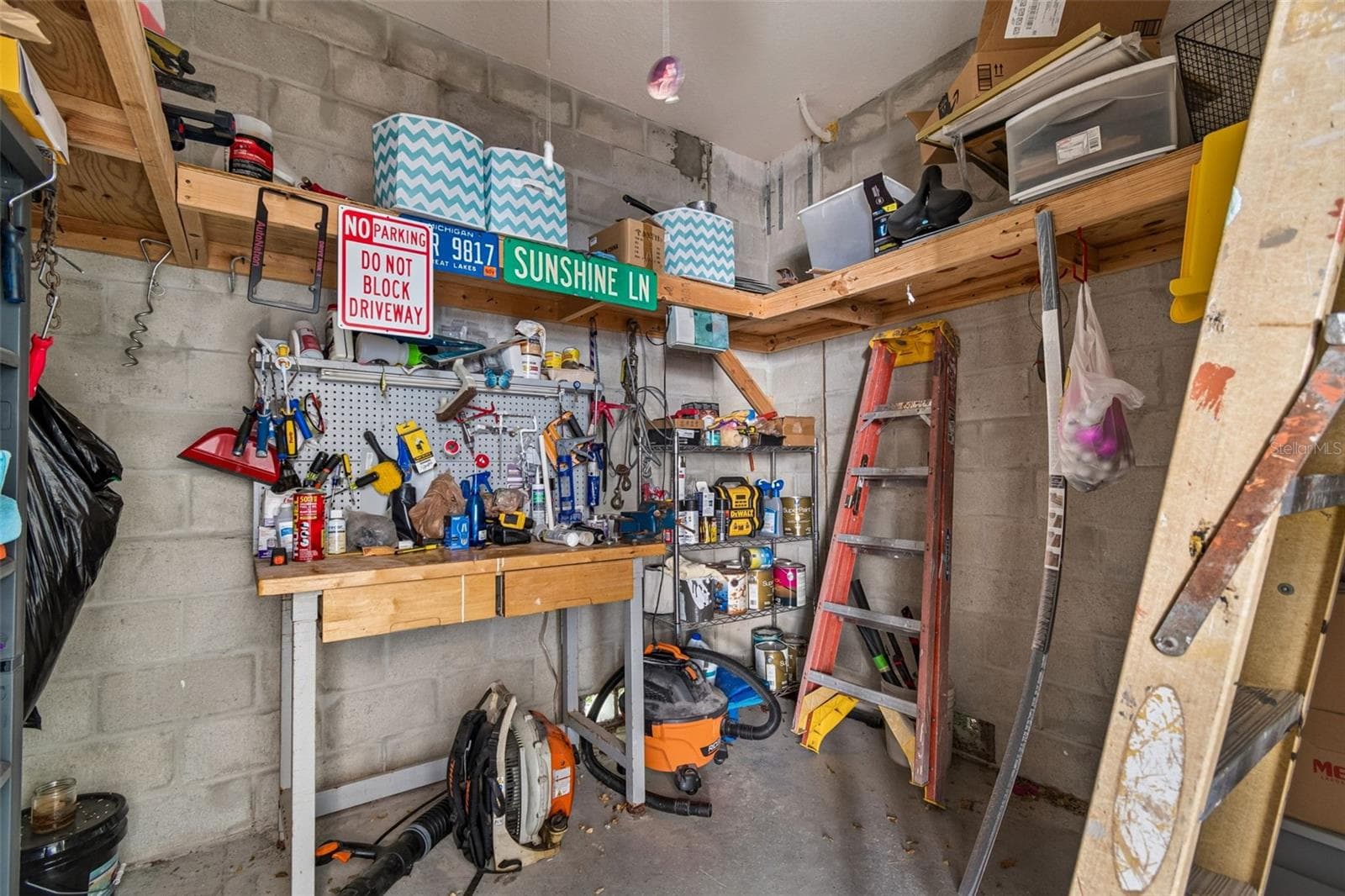 Workshop - 111 91ST AVE, TREASURE ISLAND