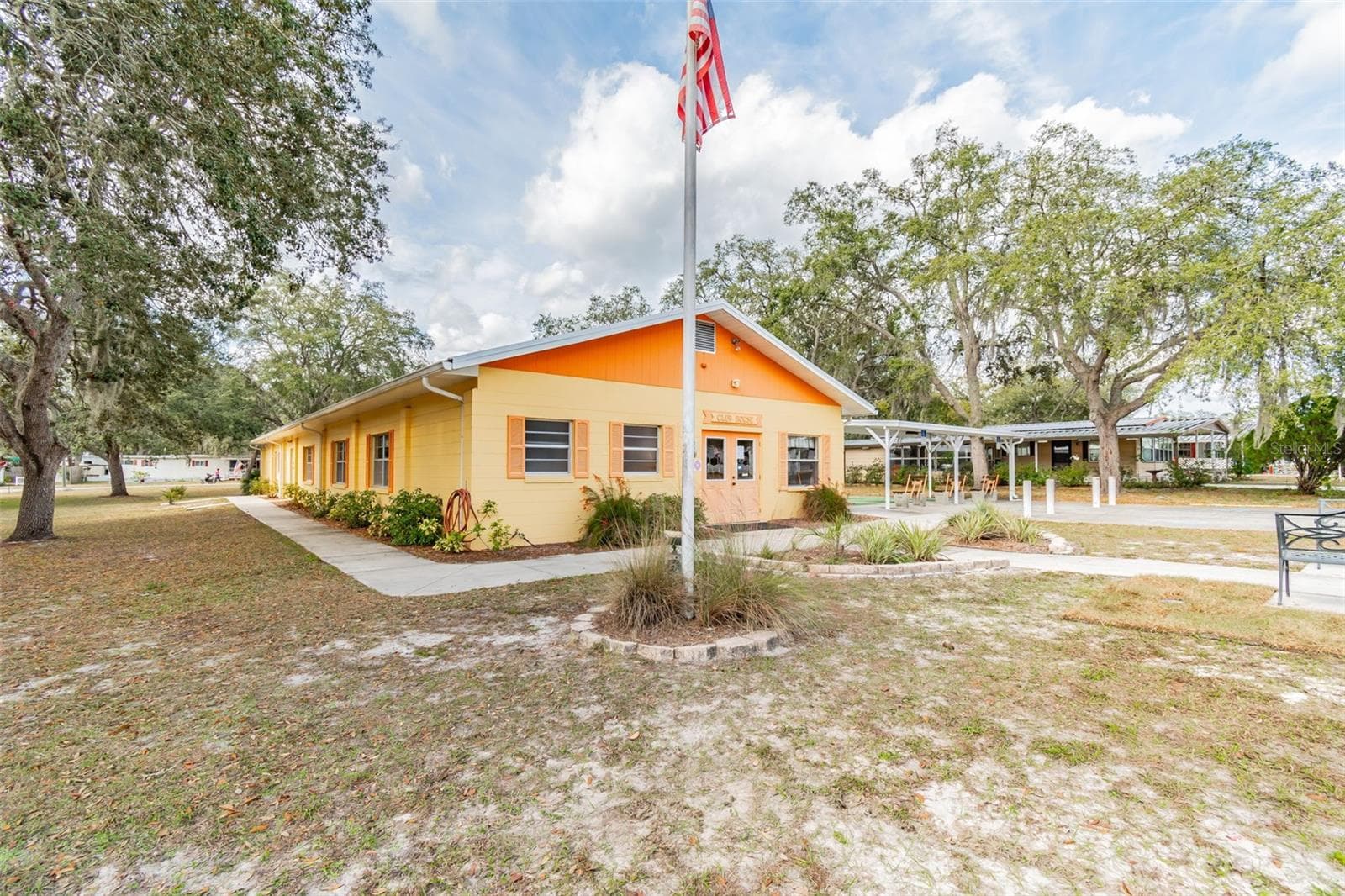 Manufactured Home at 34992 FRASER ST, DADE CITY, photo 34 of 39
