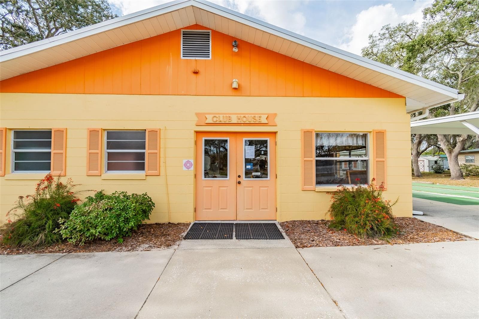 Manufactured Home at 34992 FRASER ST, DADE CITY, photo 36 of 39